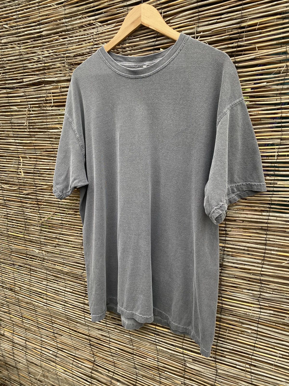 Vintage Vintage Faded Black T-shirt Size US XL / EU 56 / 4 - 4 Thumbnail