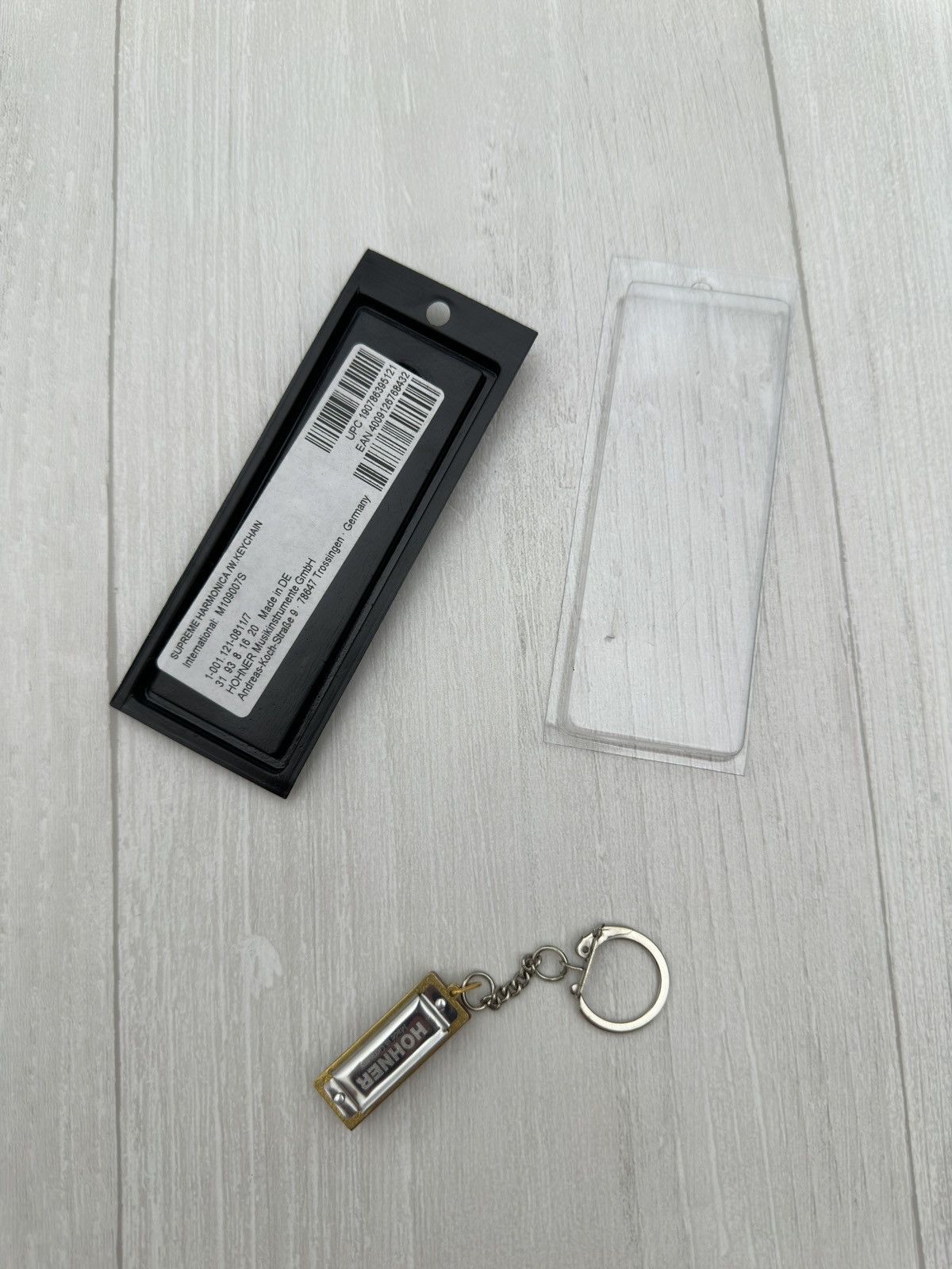 Supreme Supreme x Hohner Keychain Silver FW20 Size ONE SIZE - 4 Thumbnail