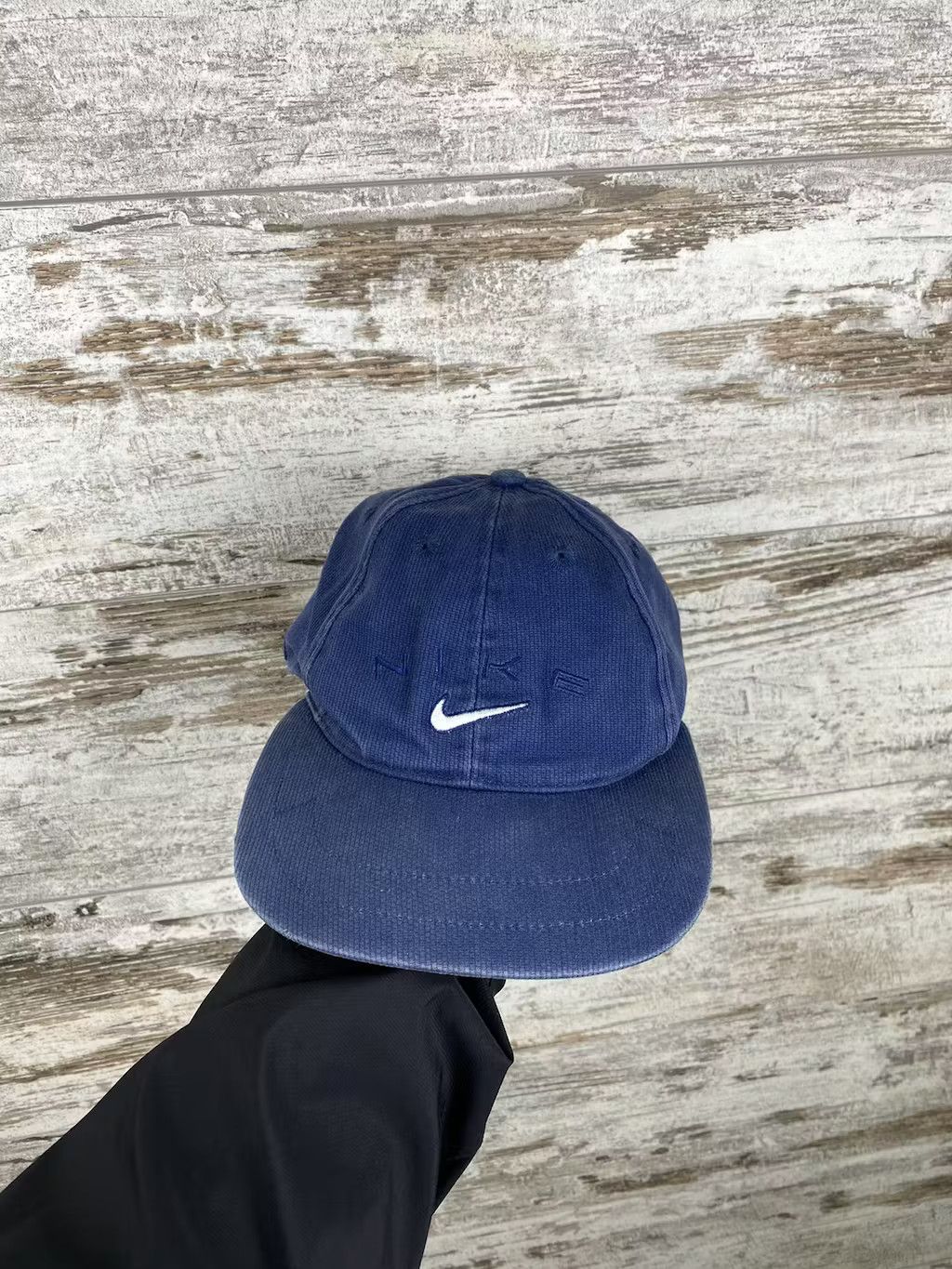 Nike × Vintage Mens Vintage Nike centre swoosh cap rare streetwear y2k 90s Size ONE SIZE - 10 Thumbnail