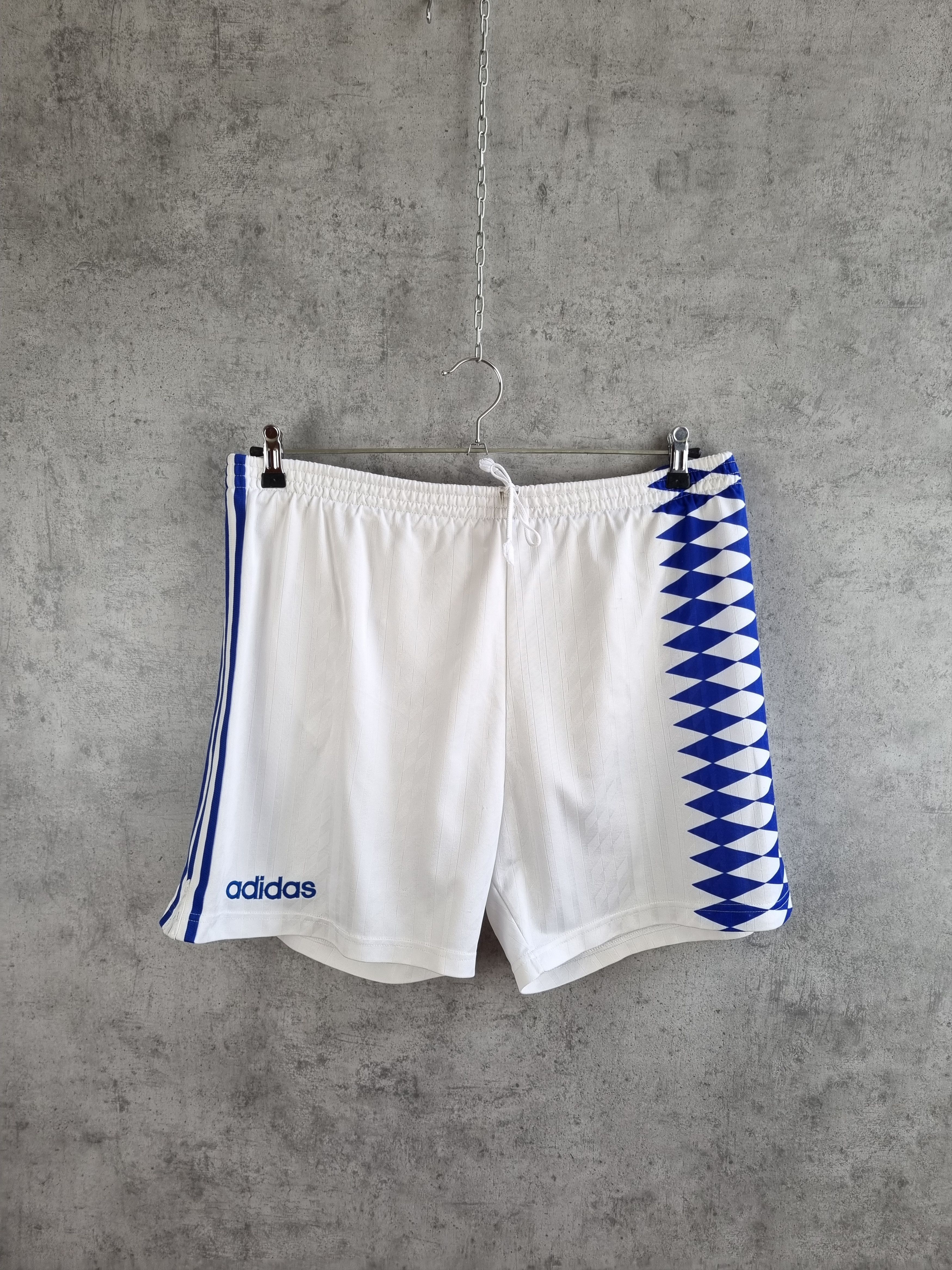 Adidas × Vintage 90s Adidas Vintage Tennis Light Shorts Size US 32 / EU 48 - 1 Thumbnail
