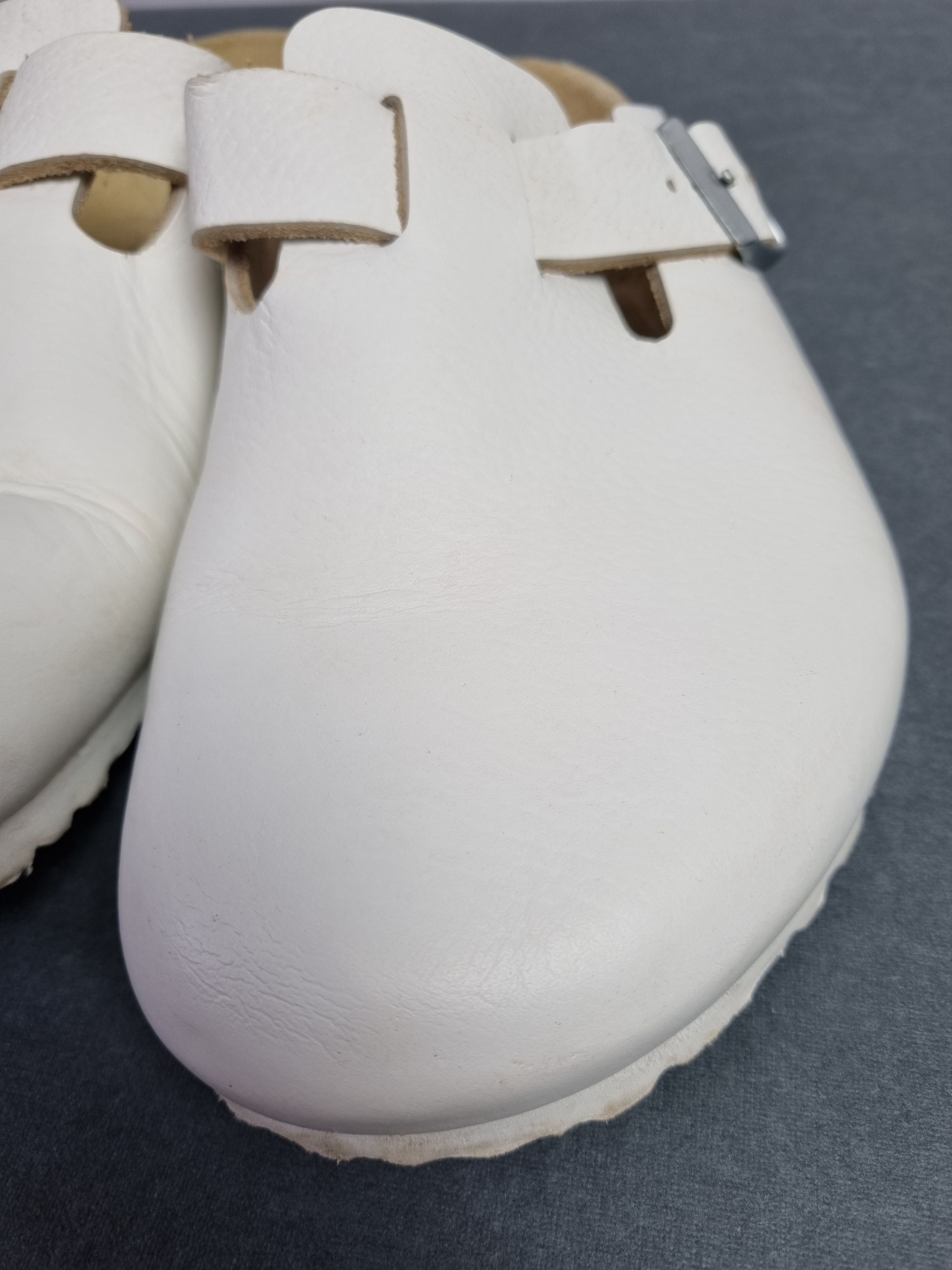 Birkenstock Birkenstock Leather White Sandals Slipons Size US 8 / EU 41 - 19 Thumbnail