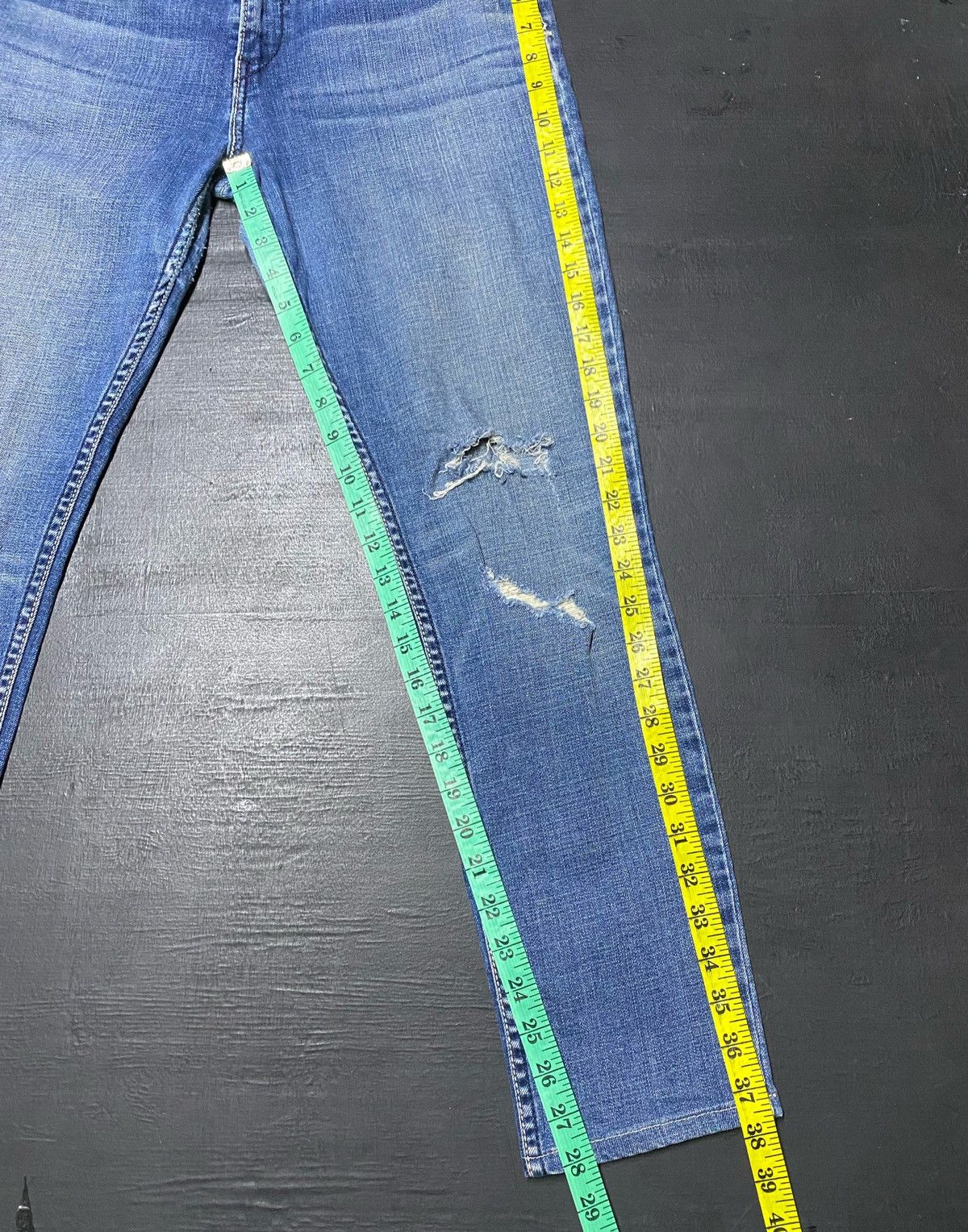 If Six Was Nine × Le Grande Bleu (L.G.B.) × Levi's Vintage Levi’s Distressed Pants Size US 34 / EU 50 - 18 Thumbnail