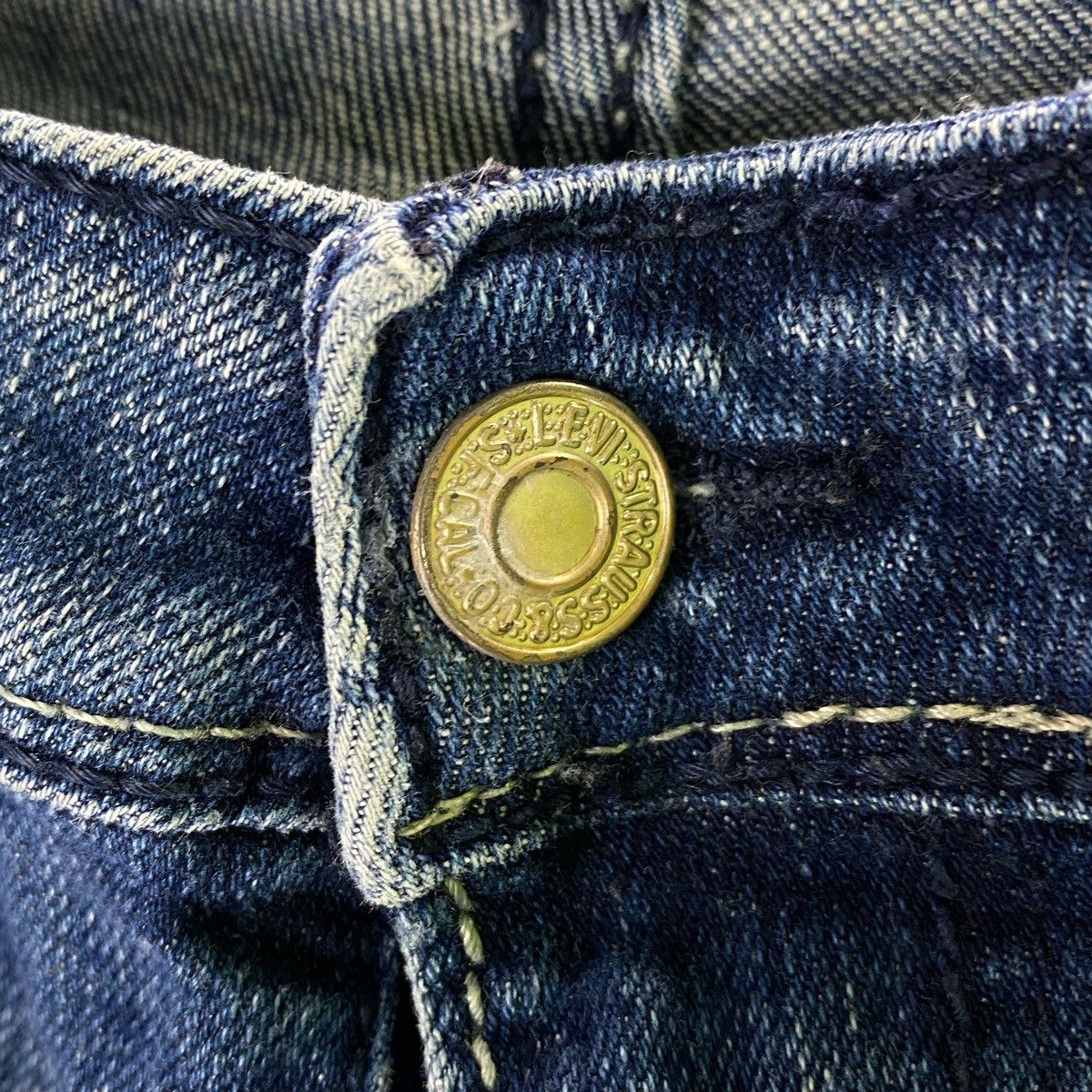 If Six Was Nine × Le Grande Bleu (L.G.B.) × Levi's Vintage Levi’s Distressed Pants Size US 34 / EU 50 - 7 Thumbnail