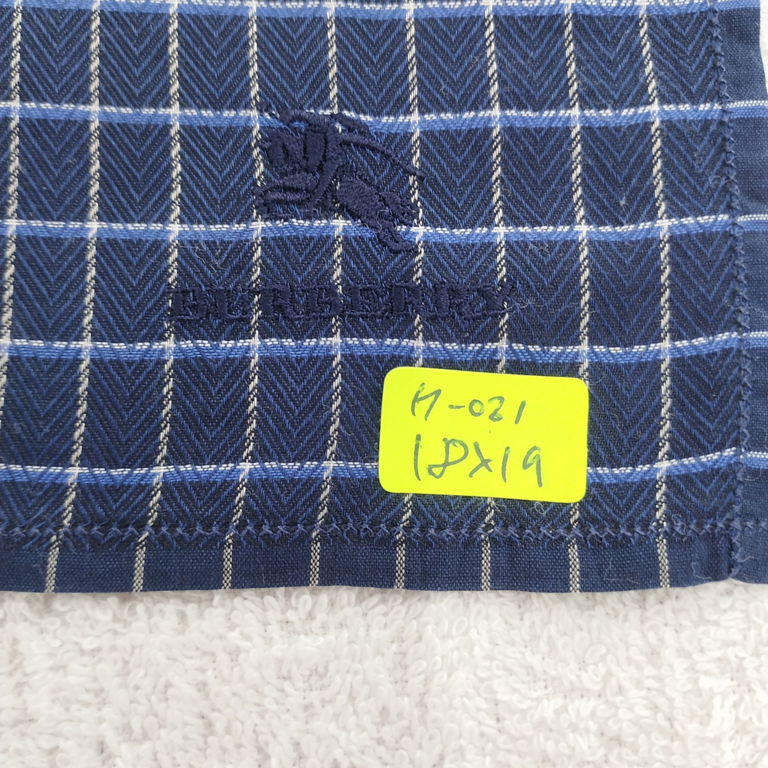 Burberry Burberry Handkerchief / Neckerchief / Bandana Size ONE SIZE - 4 Thumbnail