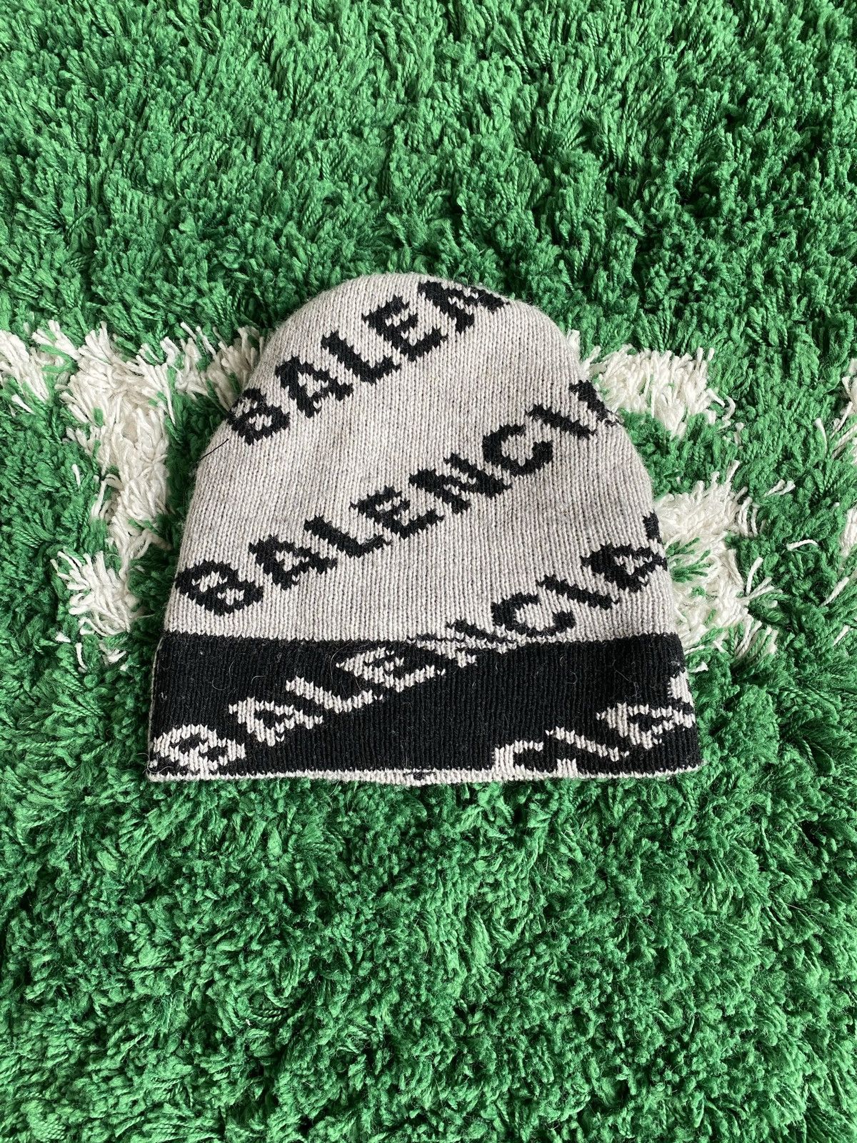 Balenciaga Jacquard Logo Beanie Size ONE SIZE - 4 Thumbnail