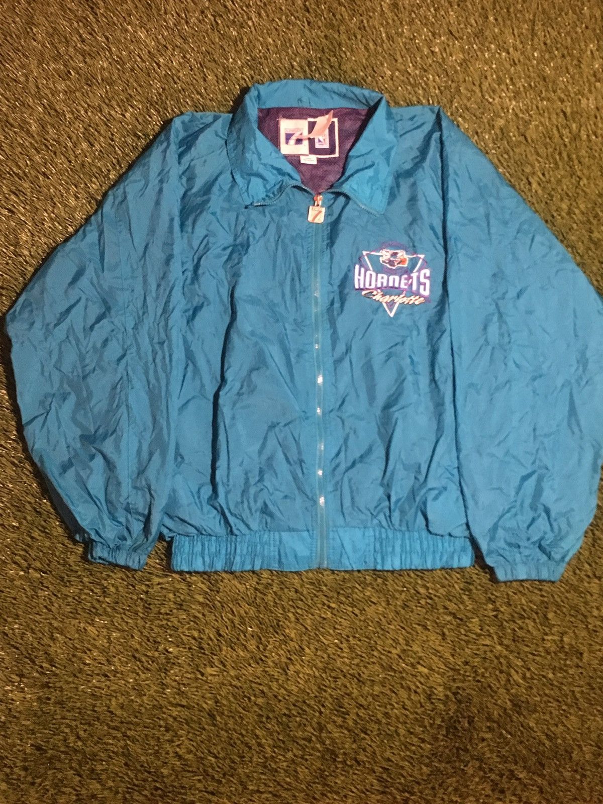 Logo Athletic × Vintage Vintage NBA '95 Charlotte Hornets Windbreaker Size US L / EU 52-54 / 3 - 1 Thumbnail