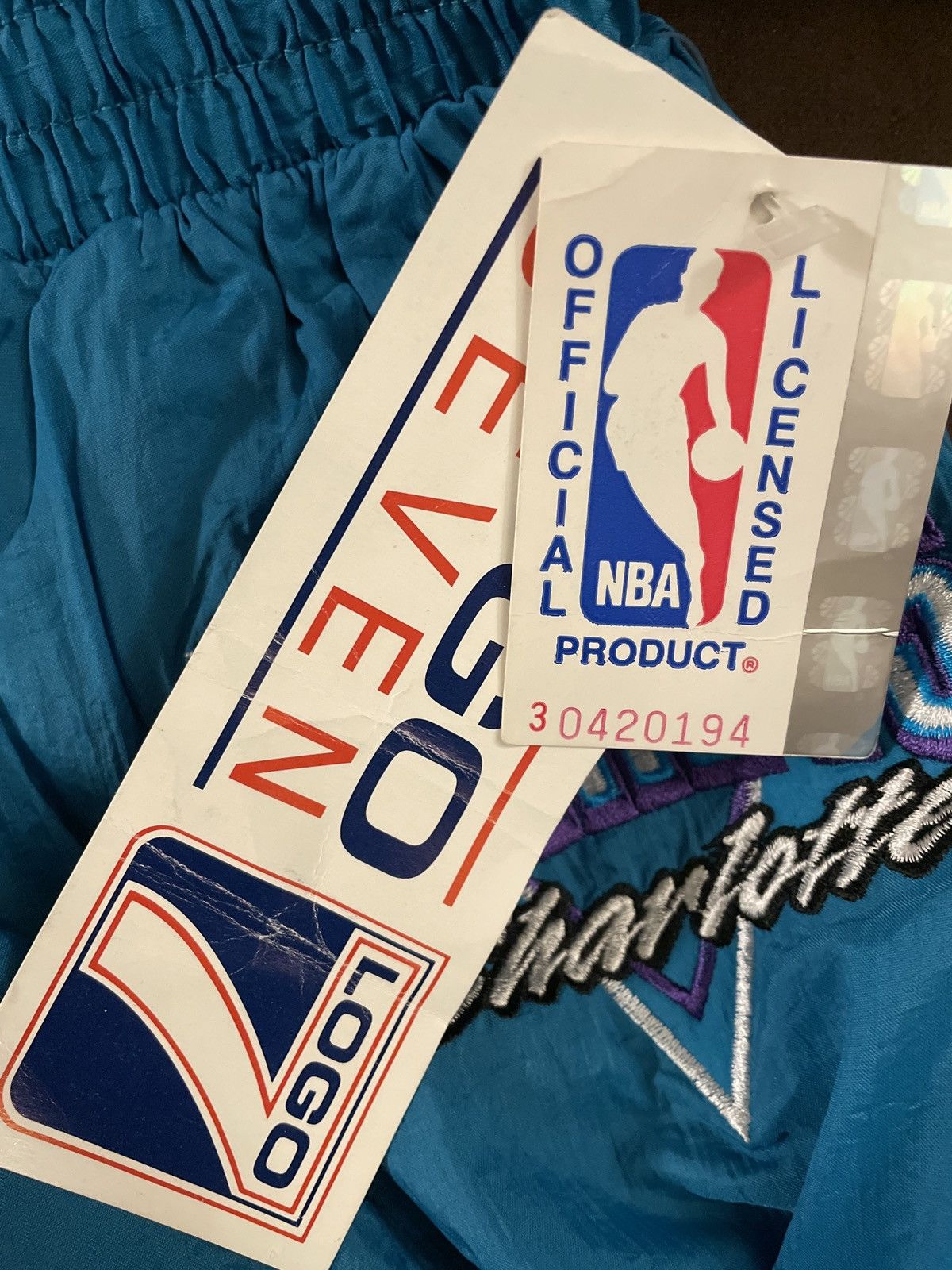 Logo 7 × Vintage Vintage NBA '95 Charlotte Hornets Windbreaker Pants Size US 34 / EU 50 - 2 Thumbnail