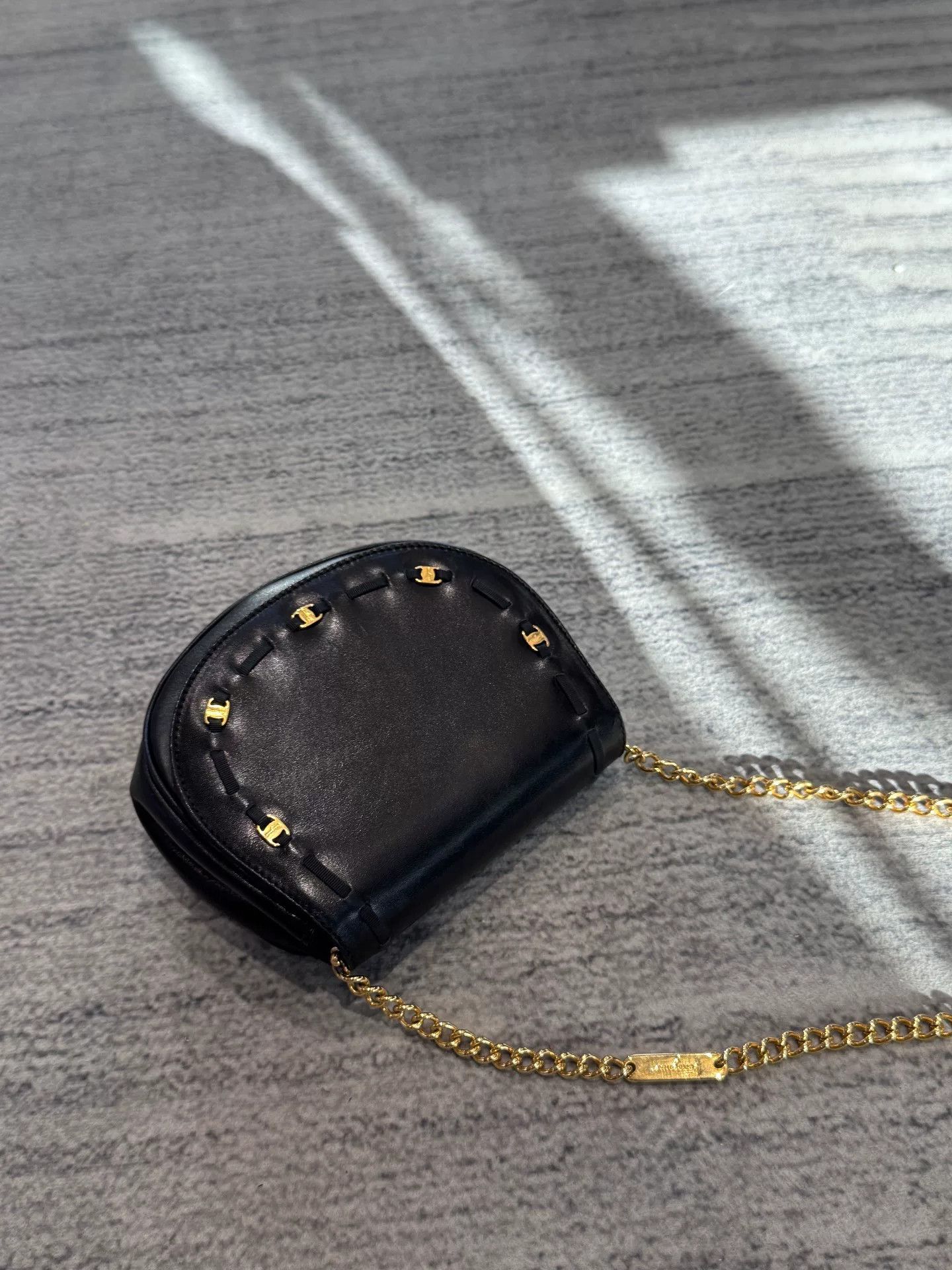 Salvatore Ferragamo Ferragamo Black Gold Chain Minibag Size ONE SIZE - 3 Thumbnail