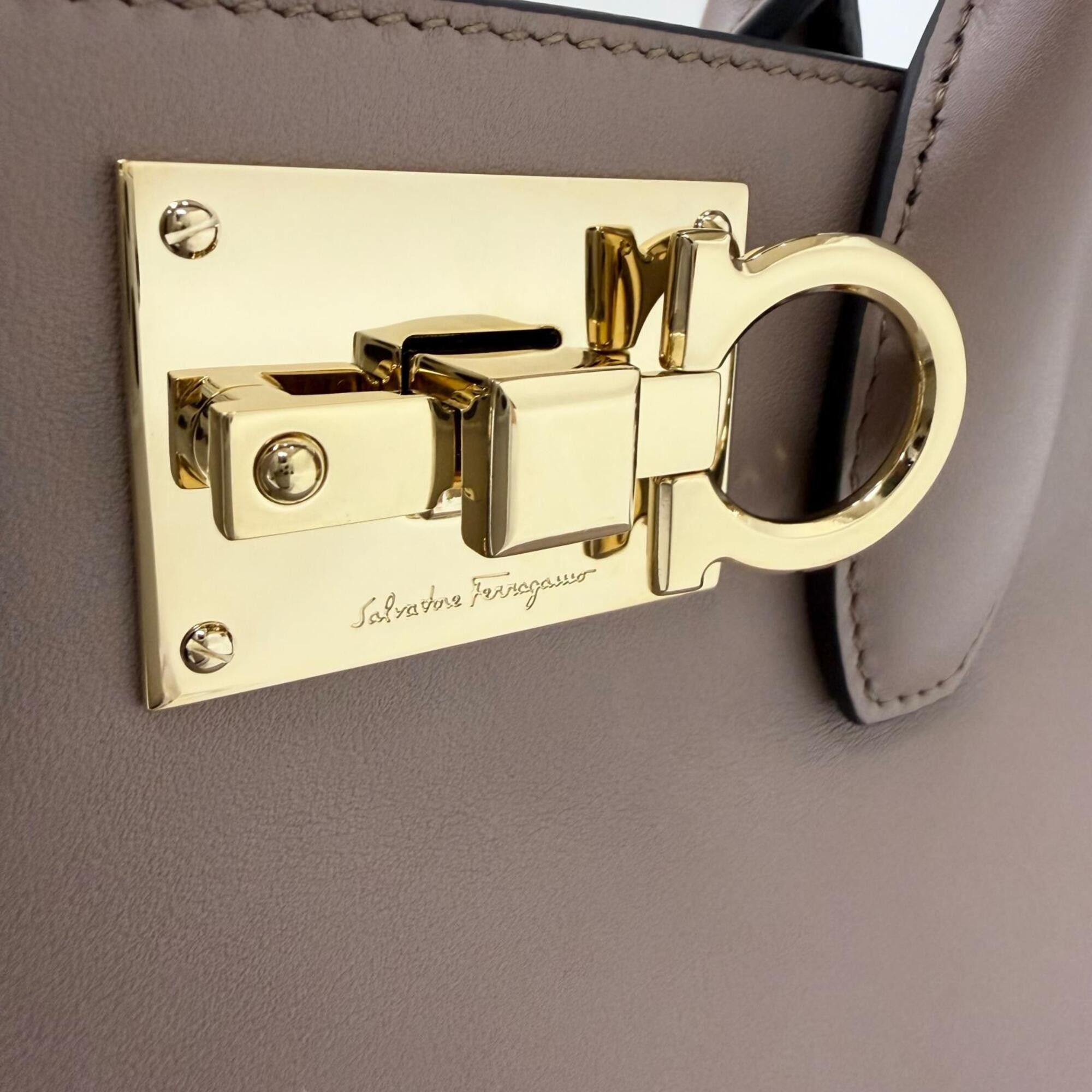 Salvatore Ferragamo Salvatore Ferragamo Studio Gancini Soft Leather 2-Way Shoulder Bag/Handbag, Brown, Made in Italy, Women's, with Dust Bag. Size ONE SIZE - 10 Thumbnail