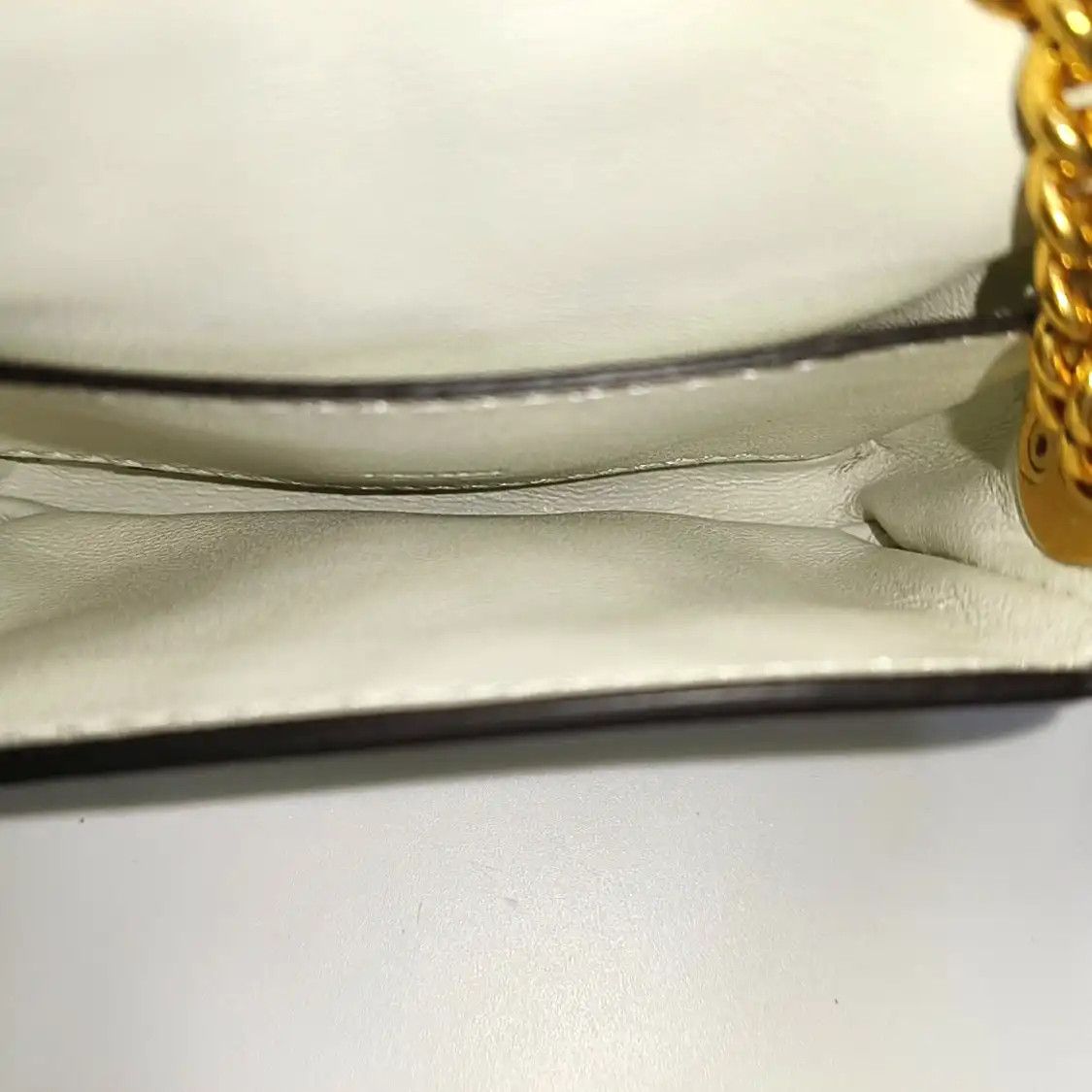 Fendi FENDI Baguette white sheepskin monogram shoulder bag crossbody bag gold hardware Size ONE SIZE - 7 Thumbnail