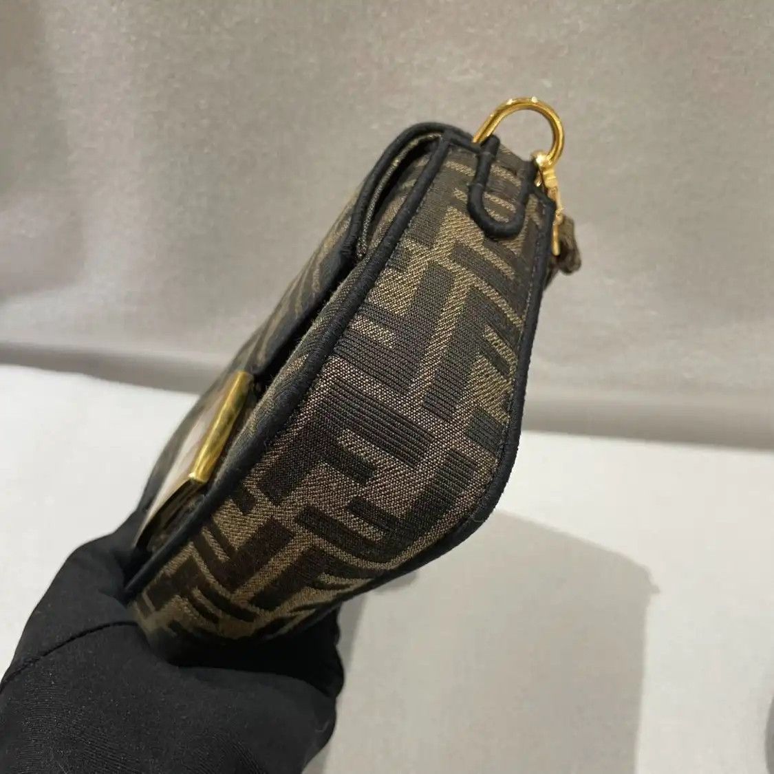 Fendi FENDI Baguette mini brown fabric doubleF jacquard baguette bag crossbody bag gol Size ONE SIZE - 4 Thumbnail
