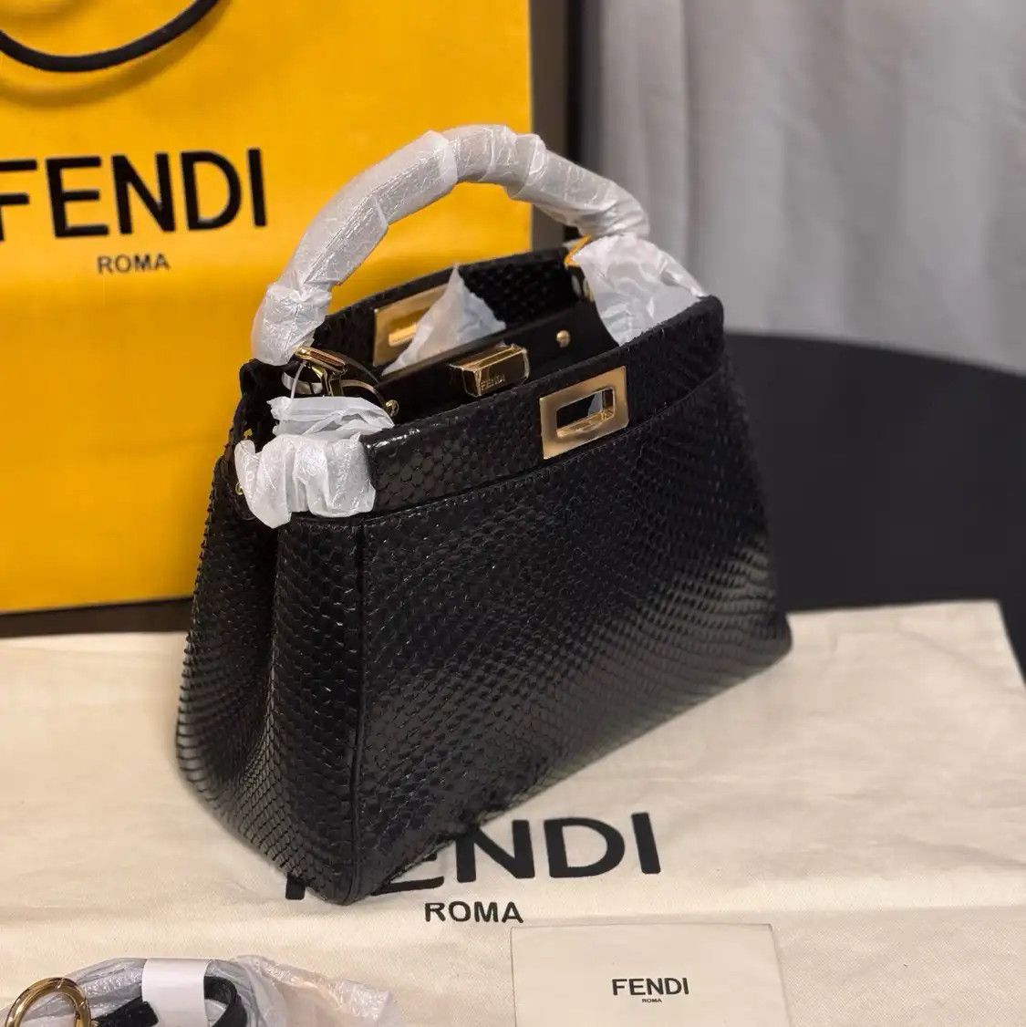 Fendi FENDI Peekaboo mini black snake skin handbag Size ONE SIZE - 3 Thumbnail