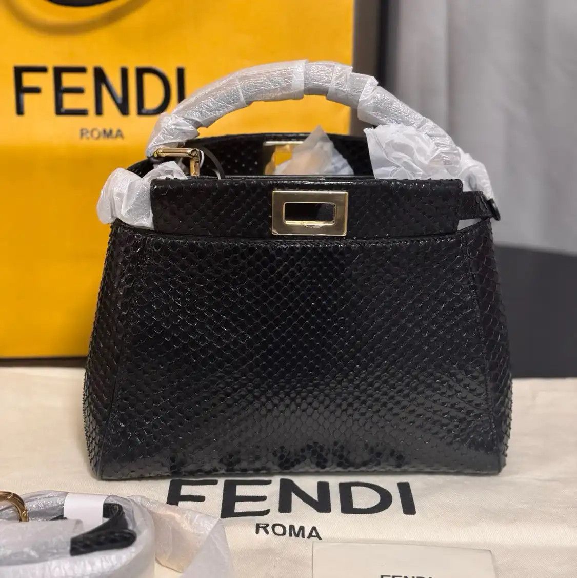 Fendi FENDI Peekaboo mini black snake skin handbag Size ONE SIZE - 2 Thumbnail
