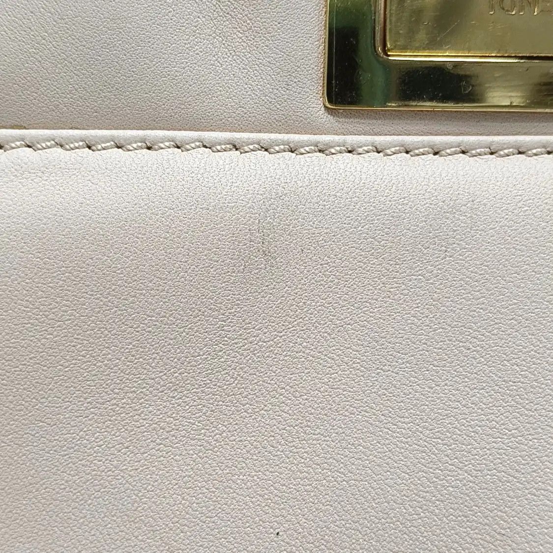 Fendi FENDI Peekaboo mini beige sheepskin shoulder bag handbag crossbody bag gold hard Size ONE SIZE - 11 Thumbnail