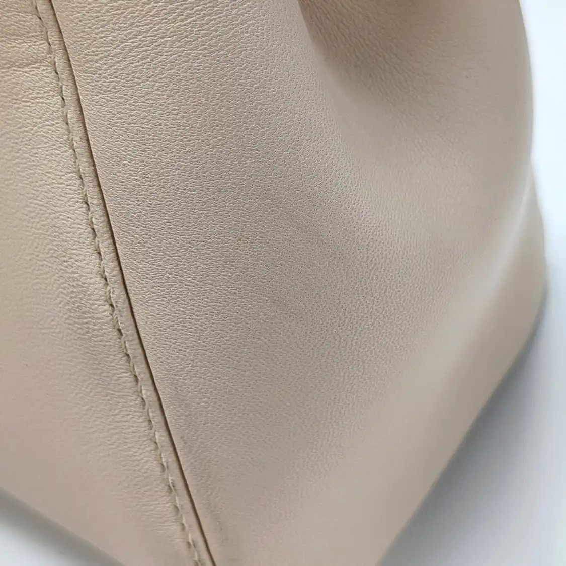 Fendi FENDI Peekaboo mini beige sheepskin shoulder bag handbag crossbody bag gold hard Size ONE SIZE - 10 Thumbnail
