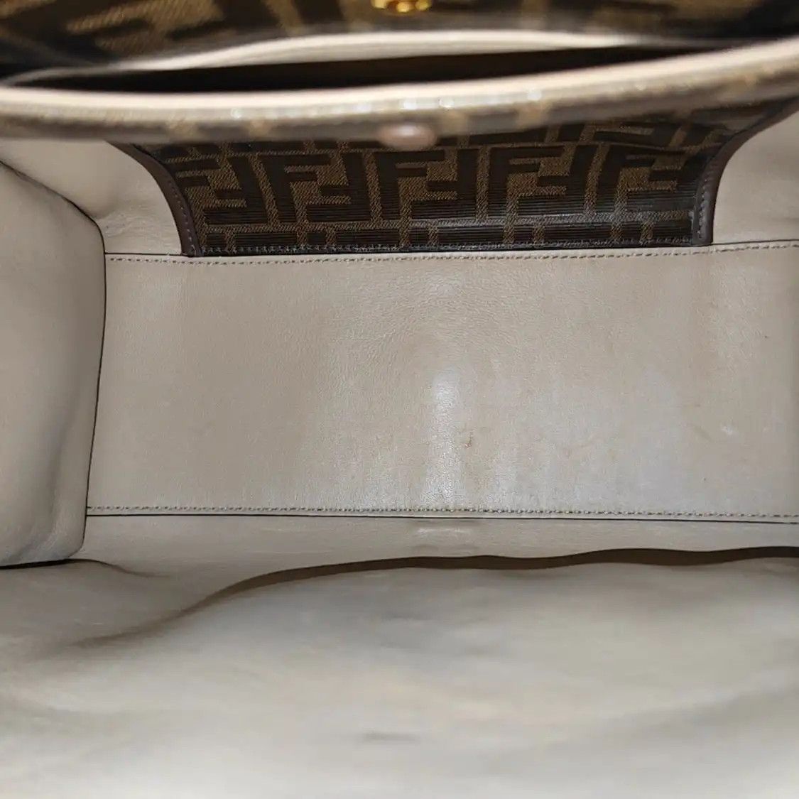 Fendi FENDI Peekaboo Medium brown cowhide leather shoulder bag handbag crossbody bag g Size ONE SIZE - 7 Thumbnail