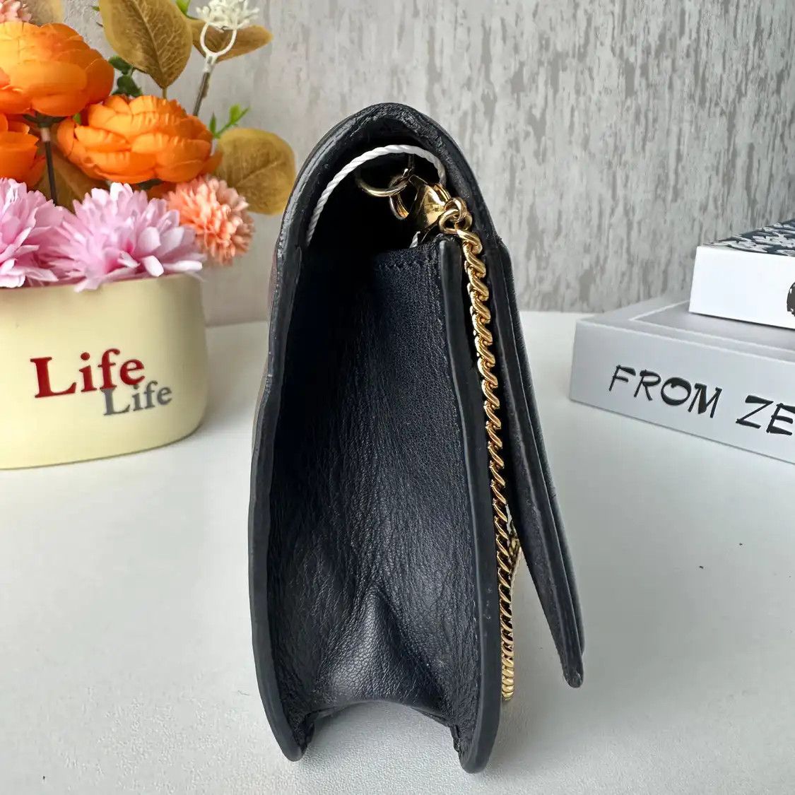 Fendi FENDI Tube black cowhide leather doubleF embossed crossbody bag Size ONE SIZE - 2 Thumbnail