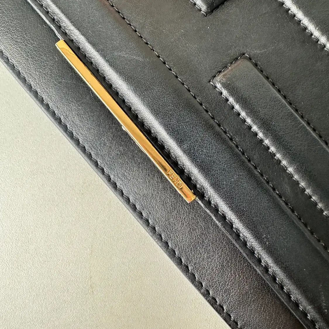 Fendi FENDI Tube black cowhide leather doubleF embossed crossbody bag Size ONE SIZE - 7 Thumbnail