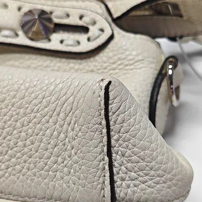 Fendi FENDI By The Way mini white cowhide leather stud shoulder bag silver hardware de Size ONE SIZE - 12 Thumbnail