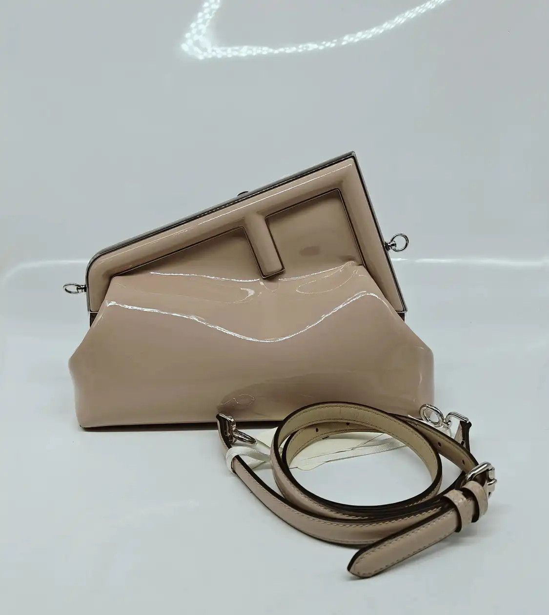 Fendi FENDI First beige patent leather crossbody bag silver hardware Size ONE SIZE - 2 Thumbnail