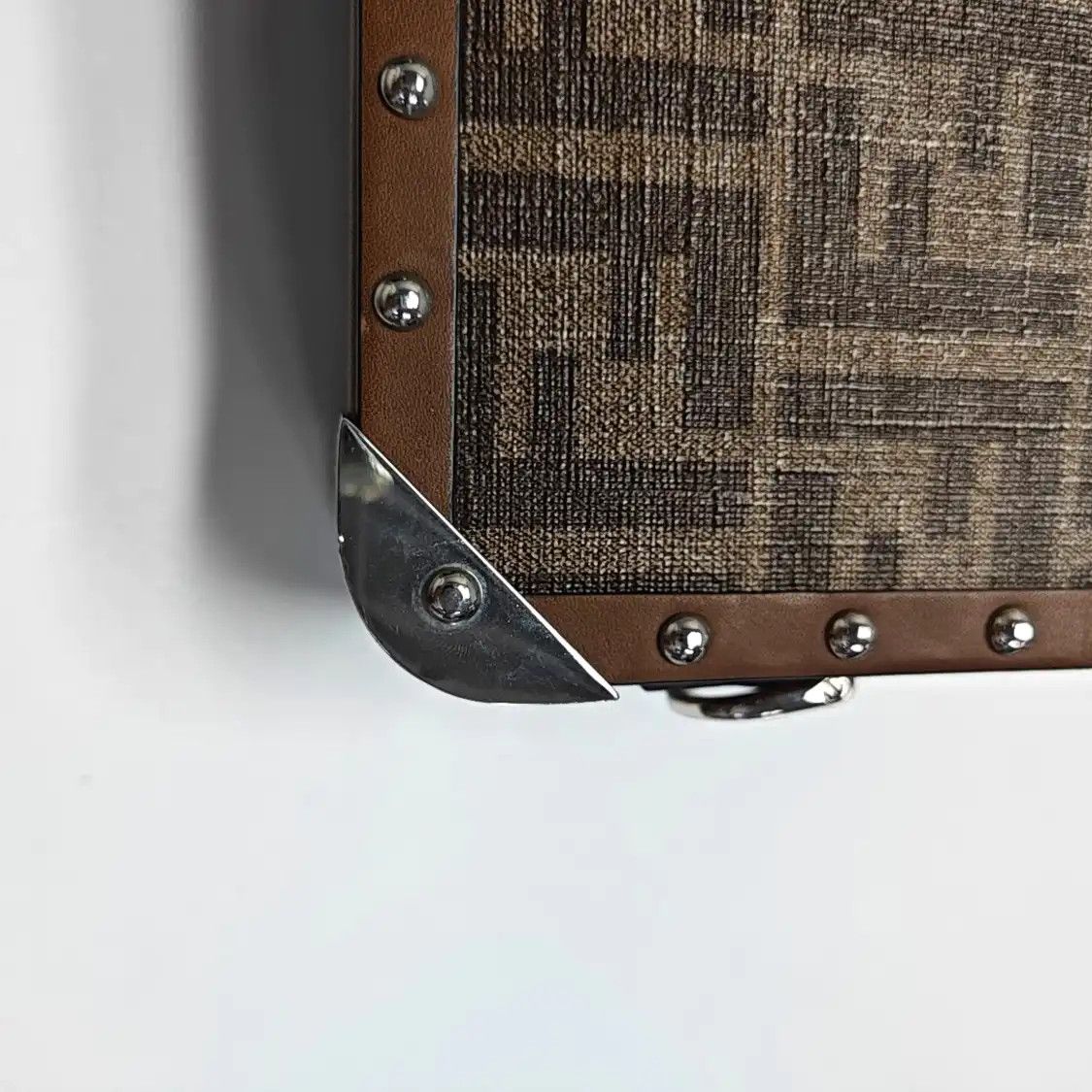 Fendi FENDI Baguette Trunk brown cowhide leather doubleF stud shoulder bag silver hard Size ONE SIZE - 14 Thumbnail