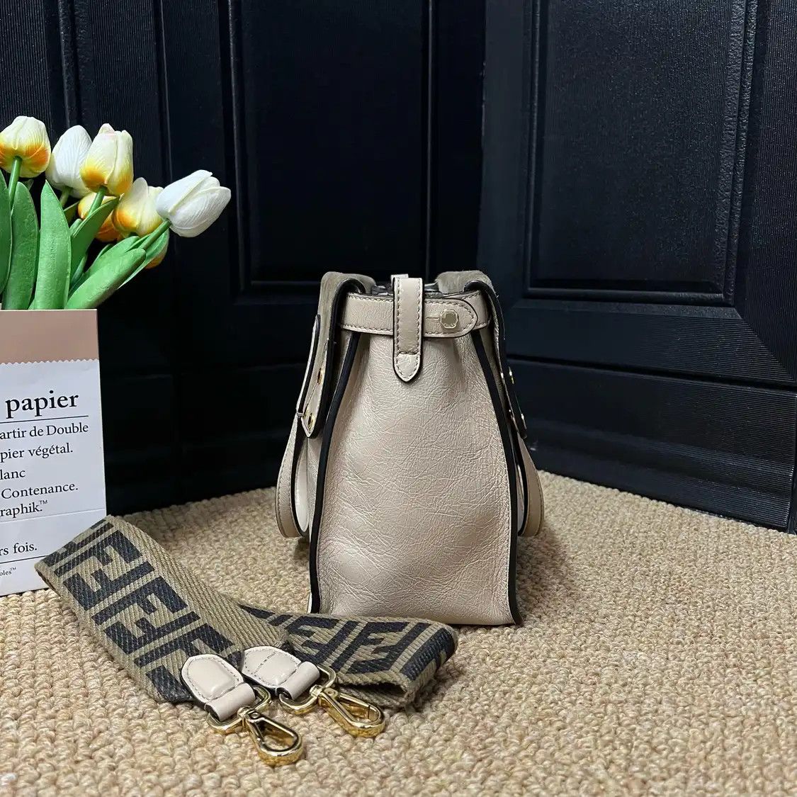 Fendi FENDI Flip Medium white sheepskin crossbody bag Size ONE SIZE - 3 Thumbnail