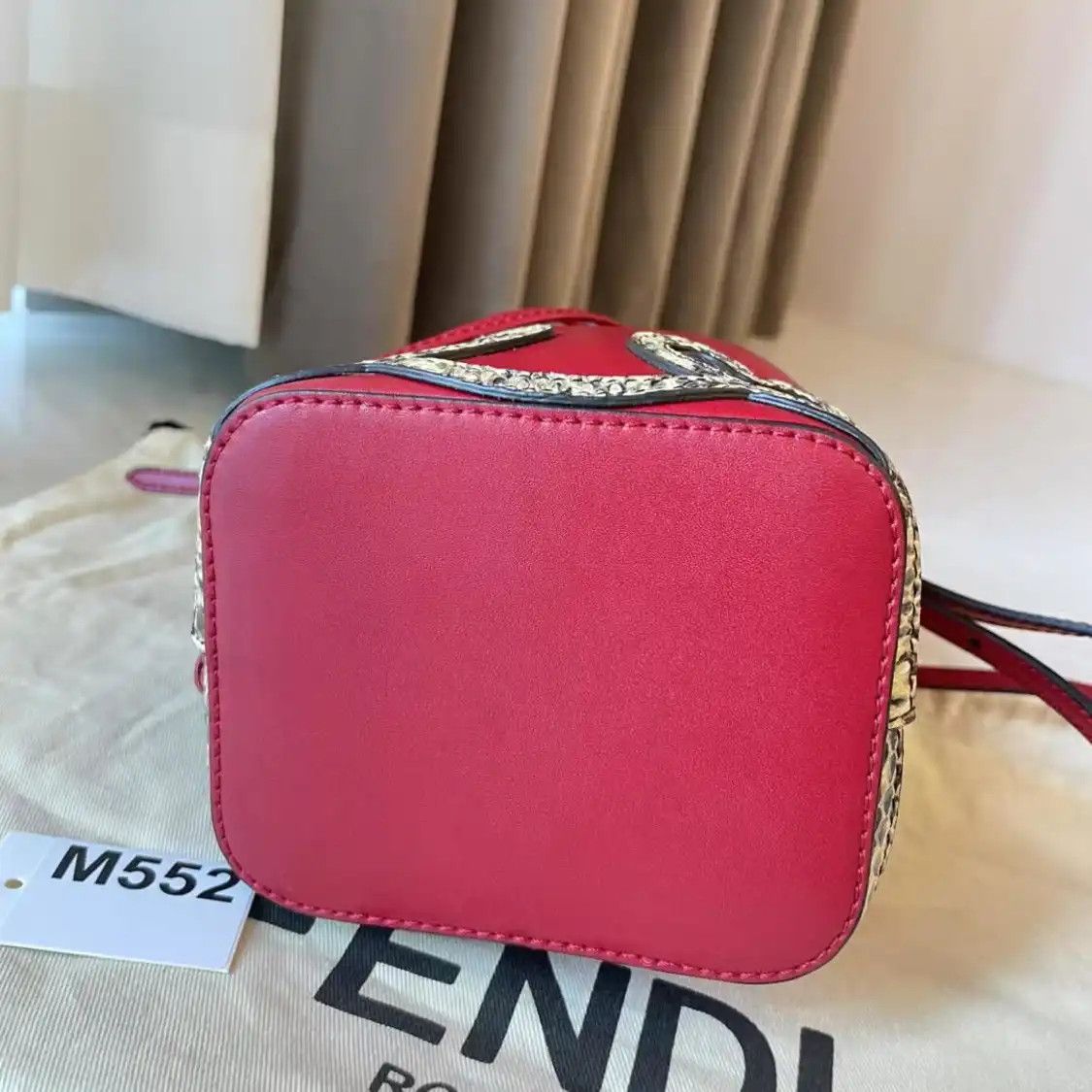 Fendi FENDI Mon Tresor mini Wine Red cowhide leather crossbody bag detachable strap Size ONE SIZE - 9 Thumbnail