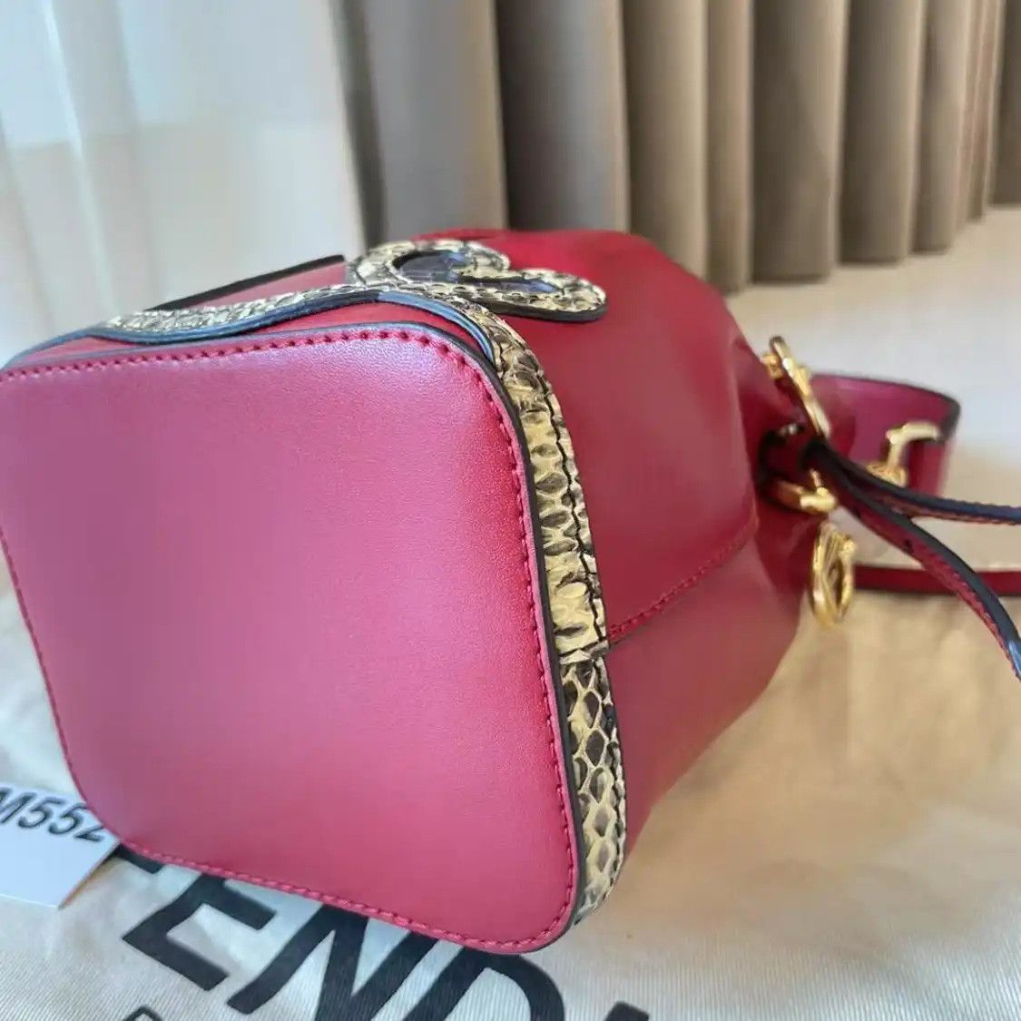Fendi FENDI Mon Tresor mini Wine Red cowhide leather crossbody bag detachable strap Size ONE SIZE - 8 Thumbnail