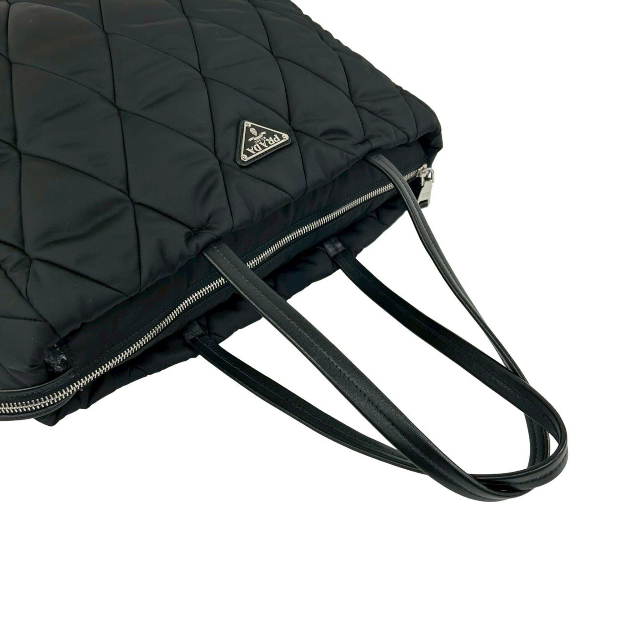 Prada Prada Triangle Logo Hardware Quilted Nylon Leather Tote Bag Handbag Semi-Shoulder Black 44688 Size ONE SIZE - 4 Thumbnail