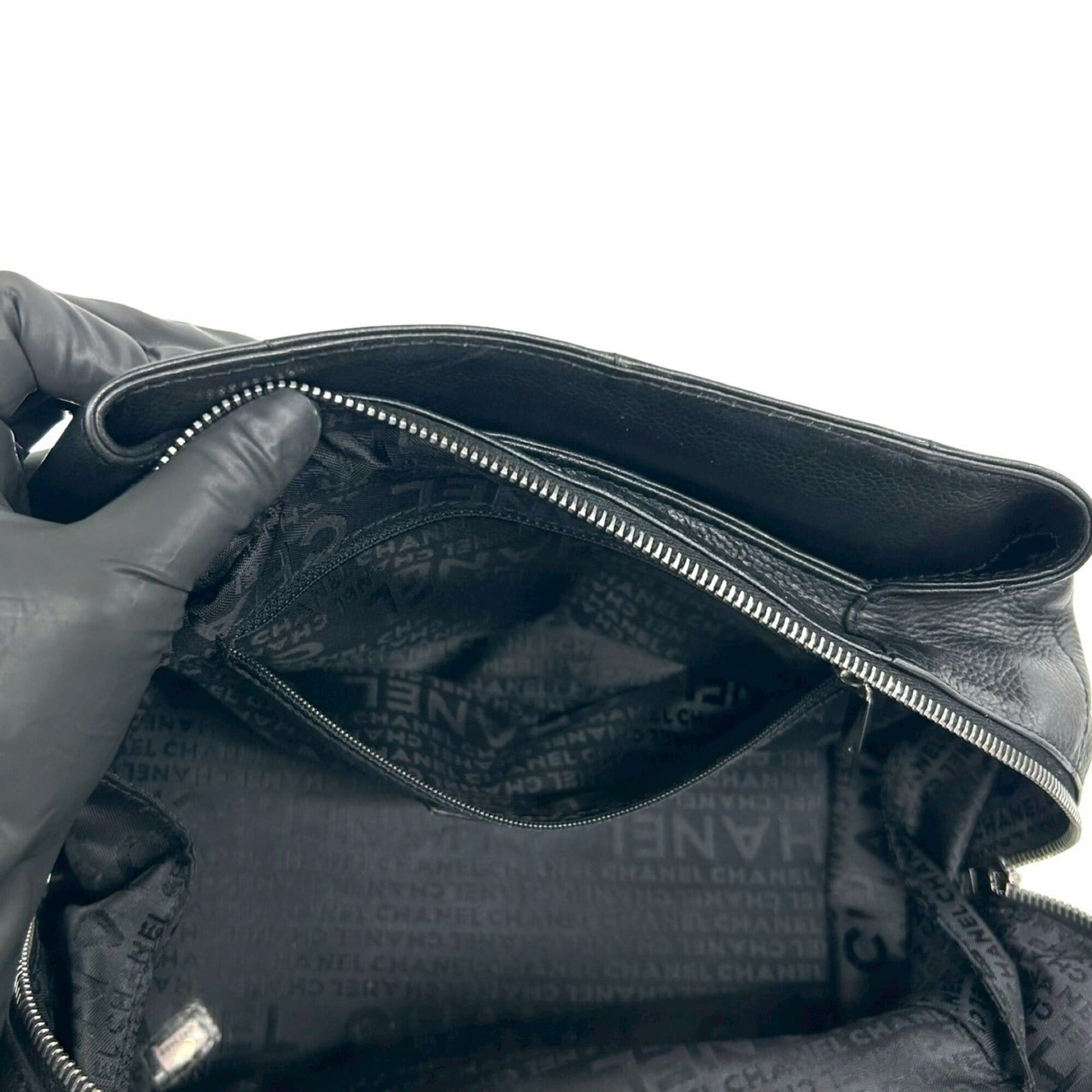 Chanel CHANEL Chocolate Bar Caviar Skin Leather Handbag, Black, 33854 Size ONE SIZE - 10 Thumbnail