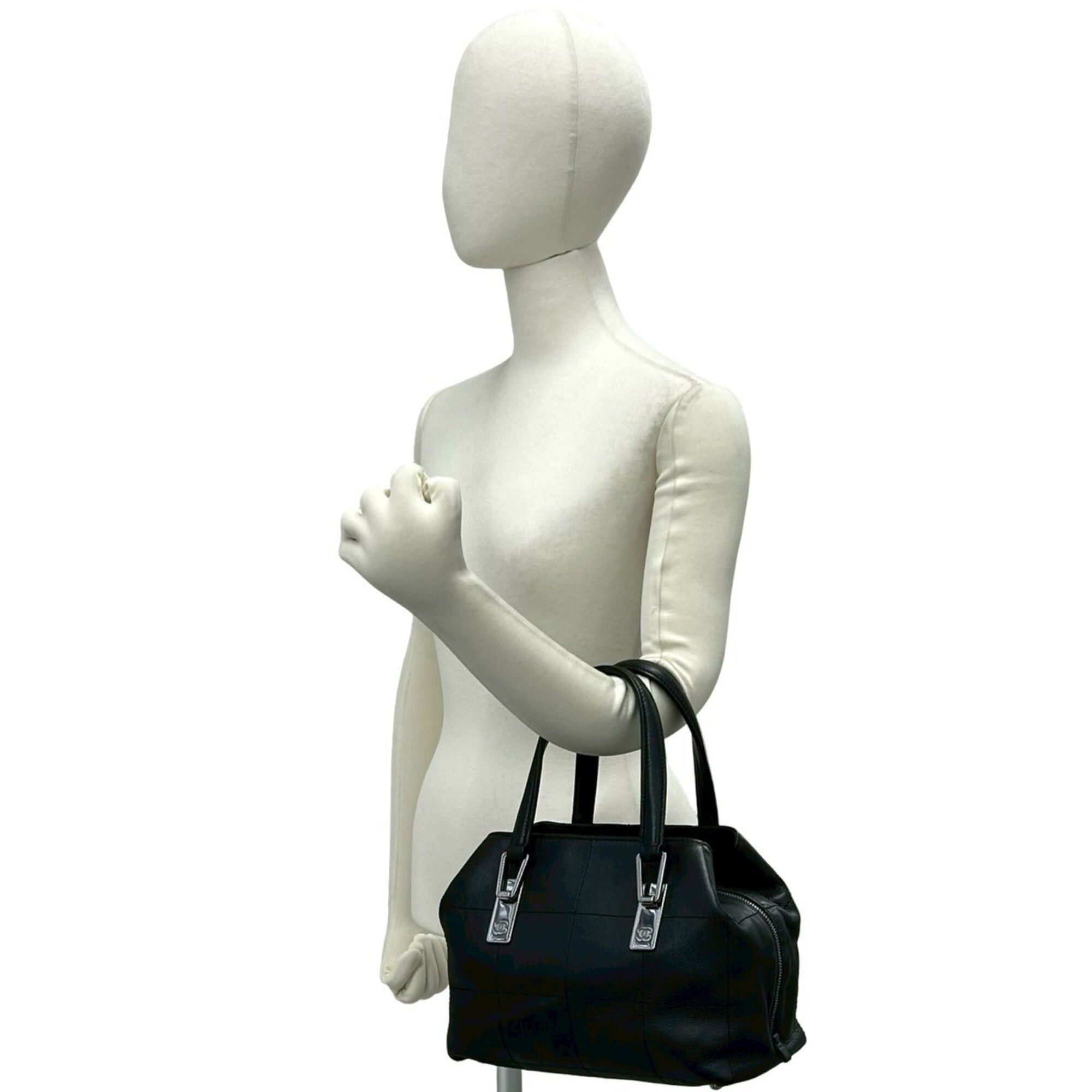 Chanel CHANEL Chocolate Bar Caviar Skin Leather Handbag, Black, 33854 Size ONE SIZE - 2 Thumbnail
