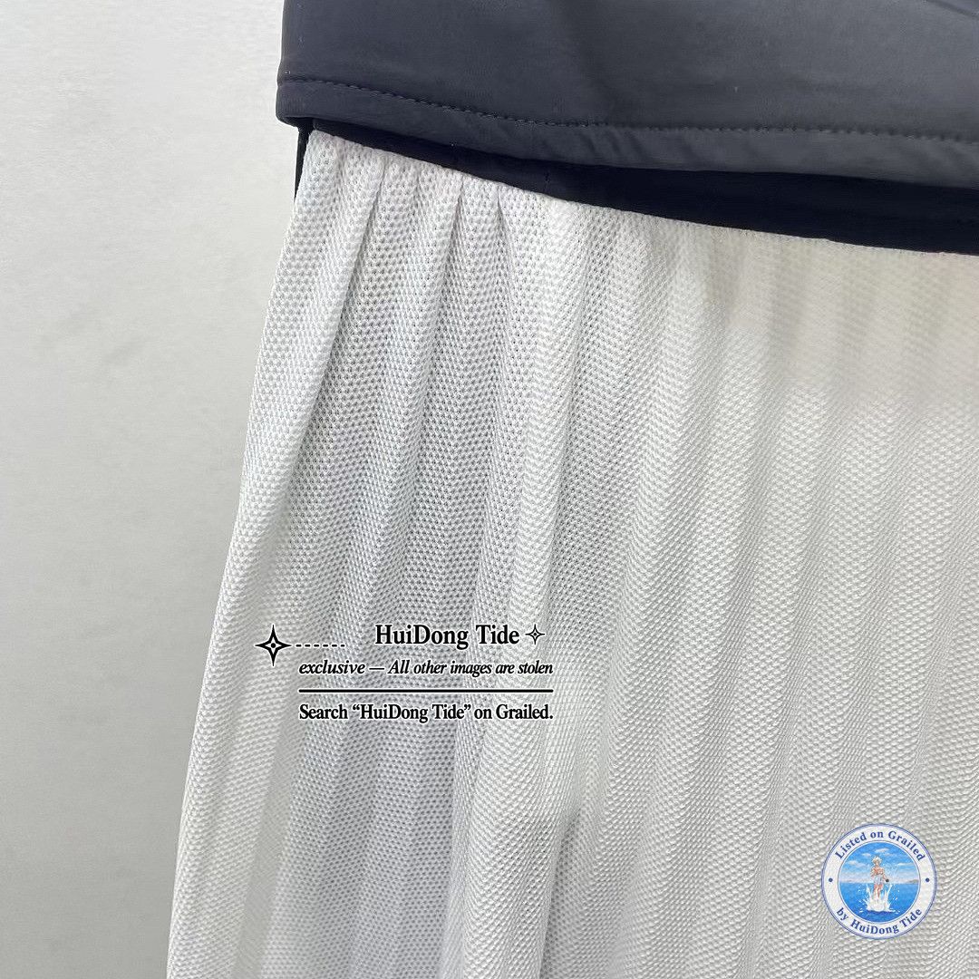Louis Vuitton Louis Vuitton Pleated Skirt Size 34 Size 25" / US 0 / IT 36 - 6 Thumbnail