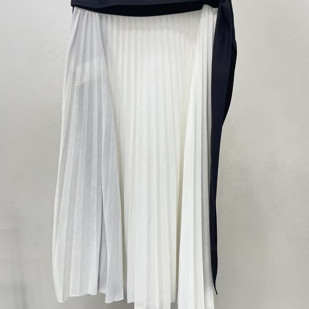 Louis Vuitton Louis Vuitton Pleated Skirt Size 34 Size 25" / US 0 / IT 36 - 2 Thumbnail