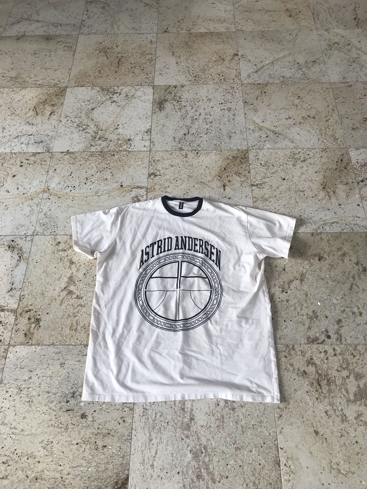 Astrid Andersen o1rshd1 Logo Tee, SS in White Size US XL / EU 56 / 4 - 2 Thumbnail