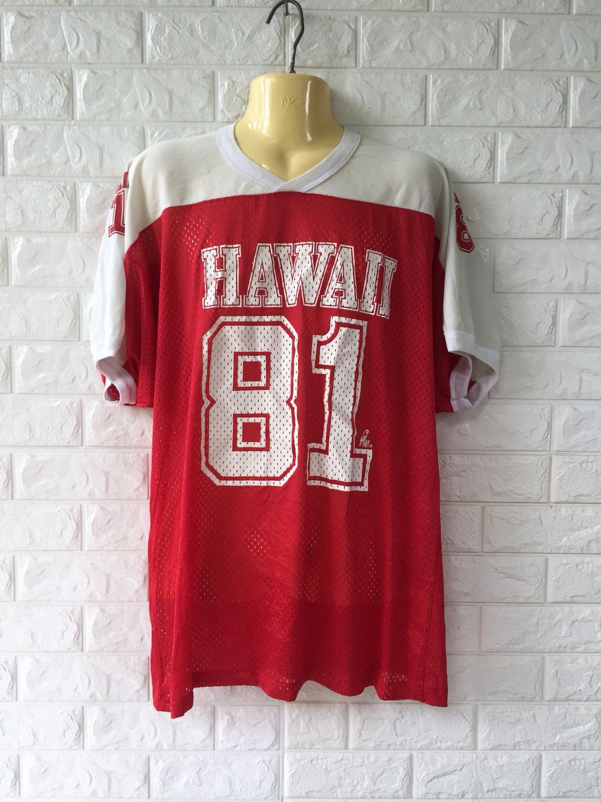 Vintage Vintage HAWAII 81 POLYTEES Raglan Tshirt Size US XL / EU 56 / 4 - 1 Thumbnail
