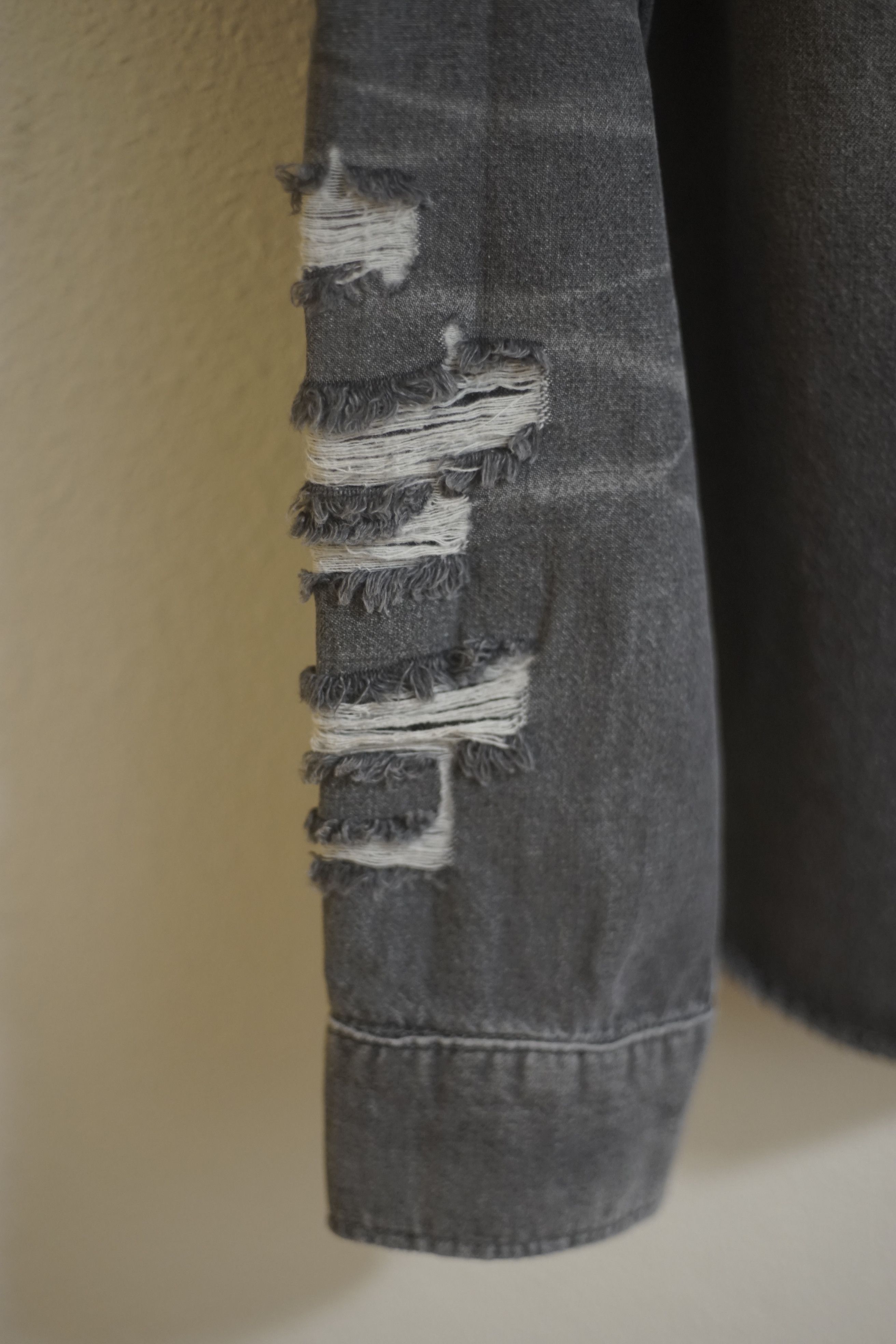 Allsaints $150 Gray Distressed Denim Beegan Shirt Size US S / EU 44-46 / 1 - 5 Thumbnail