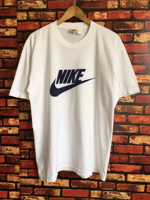 Nike Vintage 90s NIKE Print Logo Tshirt Size M | Grailed