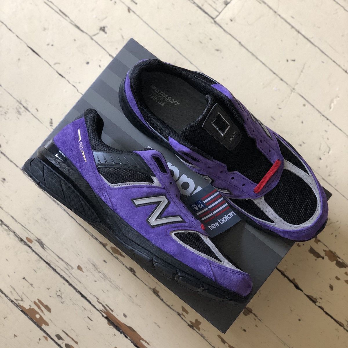 New balance 990v5 championship store pack