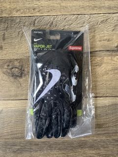 Supreme football gloves outlet black