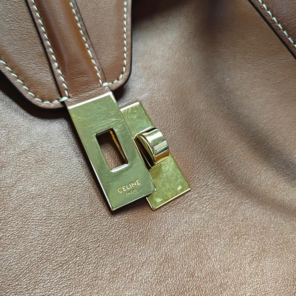 Celine CELINE 16 Medium brown cowhide leather shoulder bag handbag gold hardware Size ONE SIZE - 10 Thumbnail