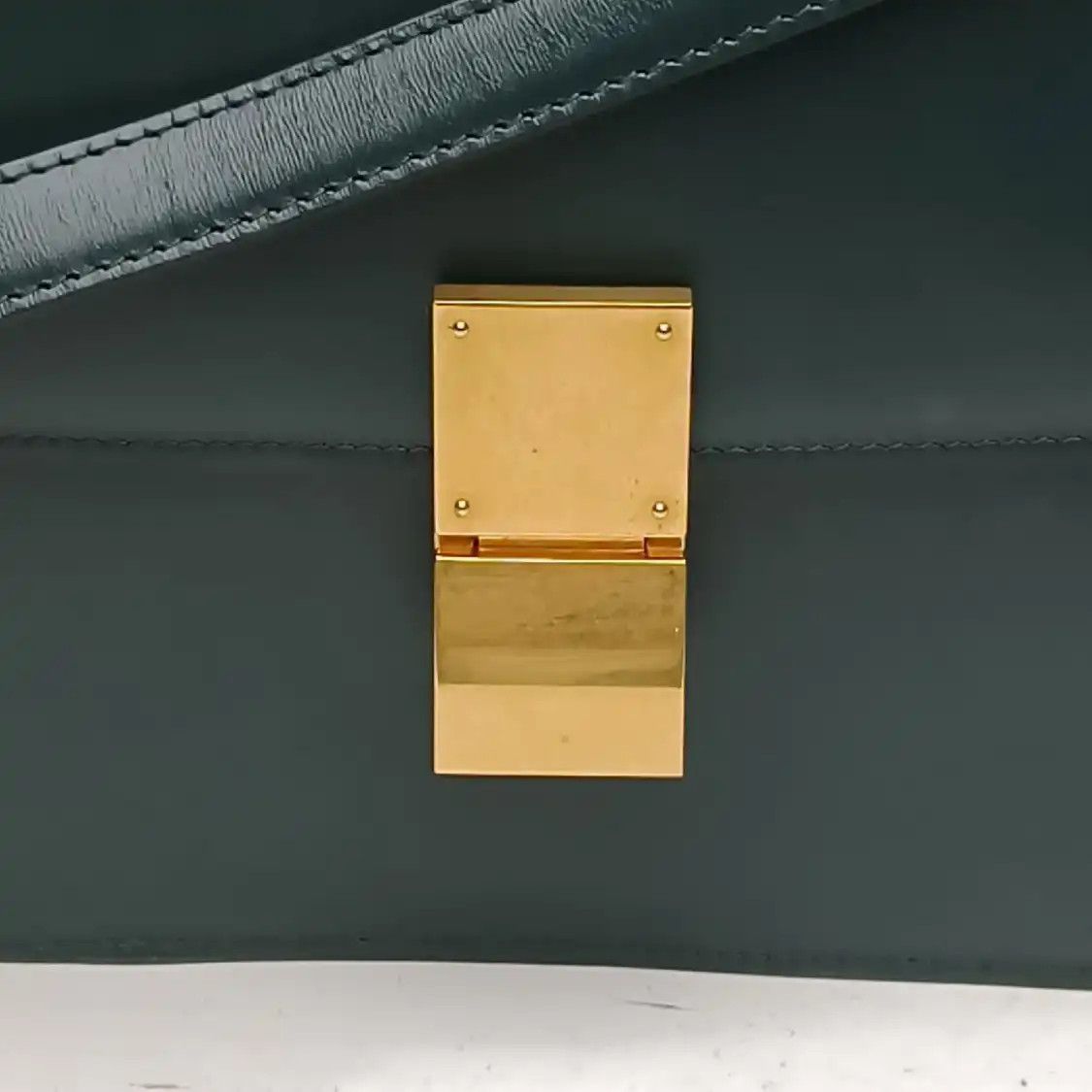 Celine CELINE CLASSIC BOX Medium green cowhide leather tofu bag shoulder bag gold hardw Size ONE SIZE - 8 Thumbnail