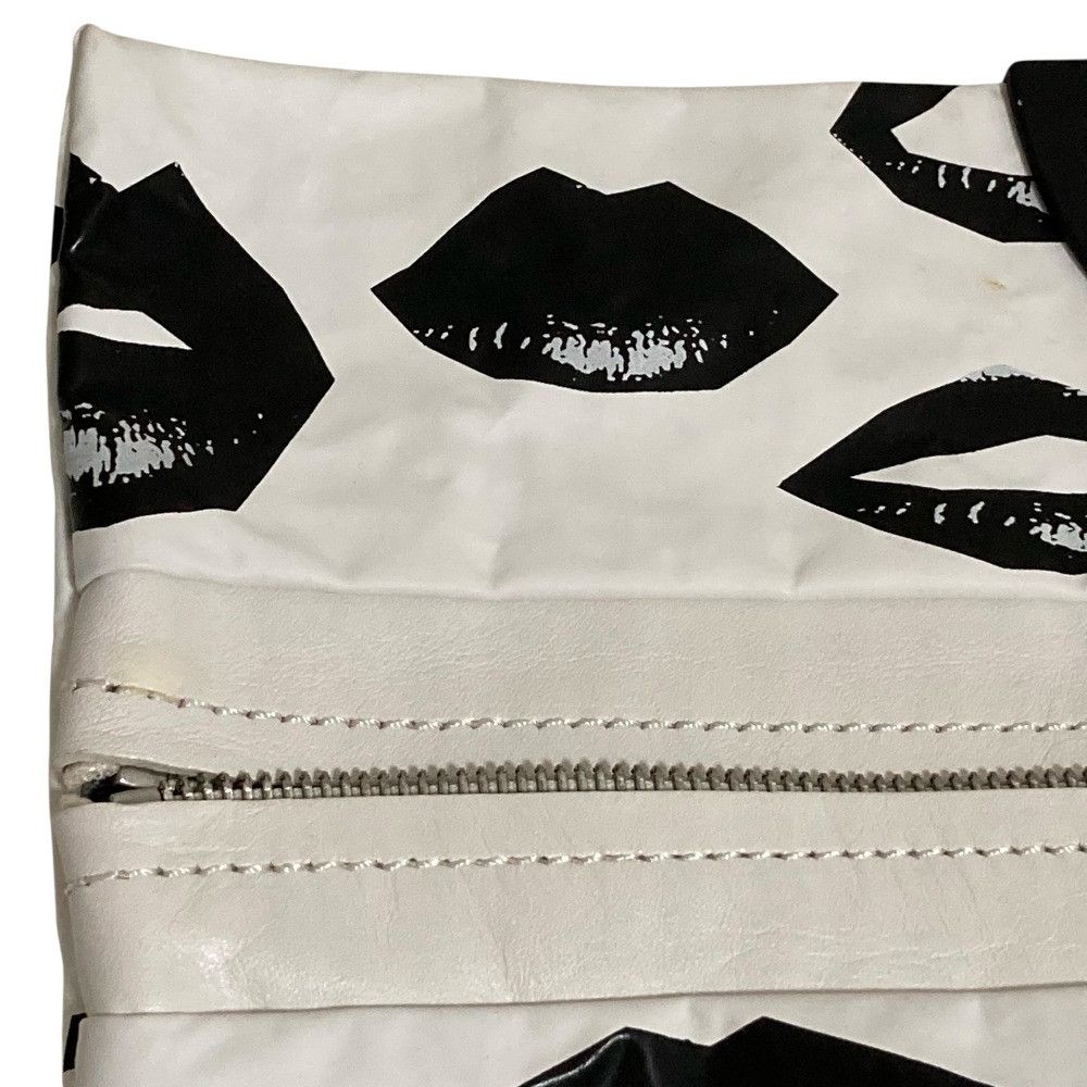 Issey Miyake Issey Miyake Pleats Please Issey Miyake Nougat Love Clutch Bag Textile Clutch Bag PP54-AG502 DUTY FREE for USA Size ONE SIZE - 7 Thumbnail