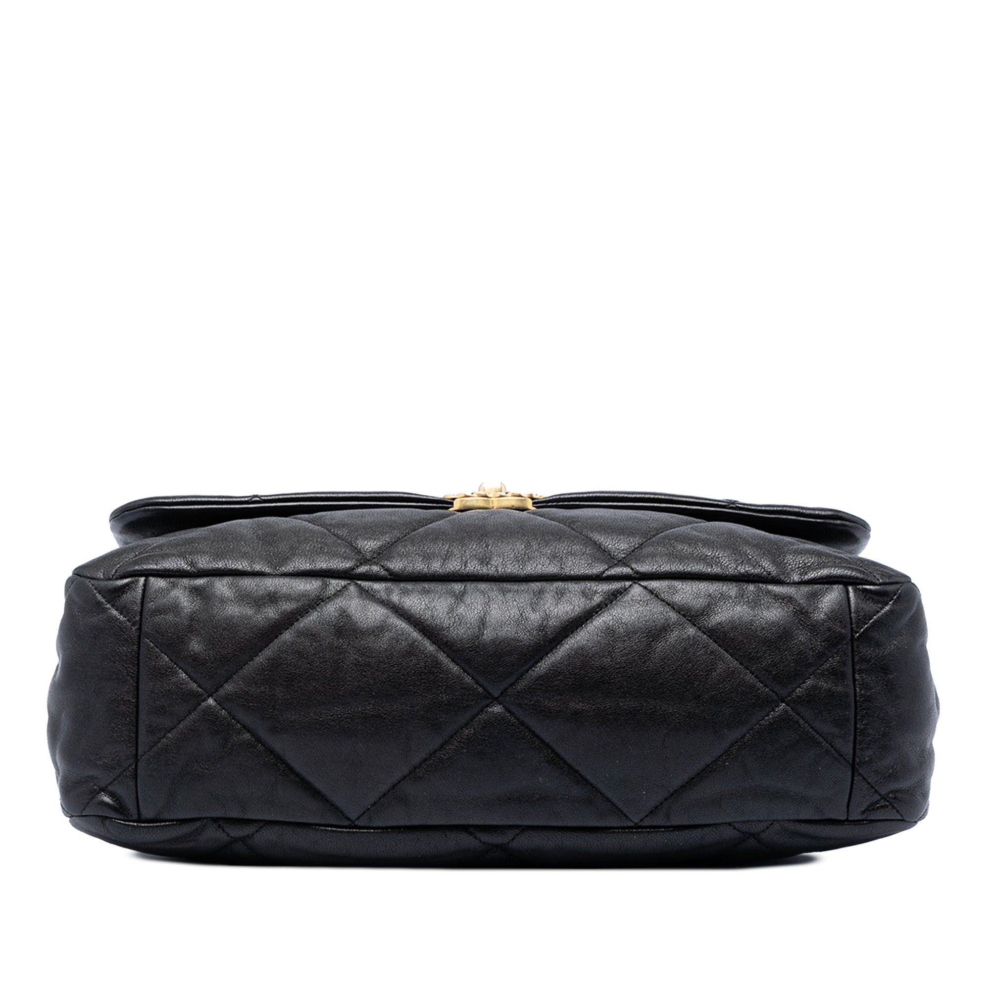 Chanel Maxi Lambskin 19 Flap Size ONE SIZE - 3 Thumbnail