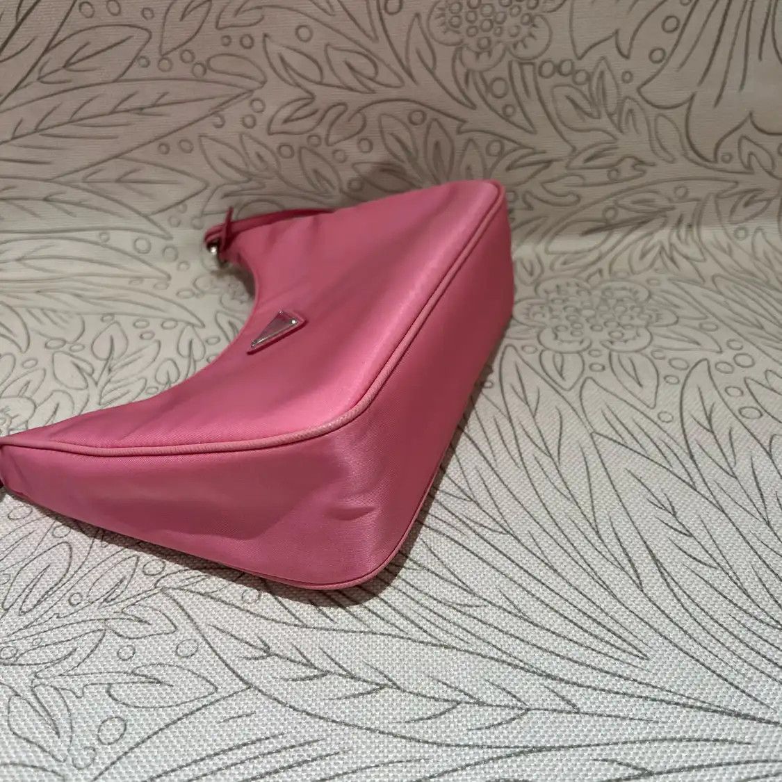 Prada PRADA Re-Edition 2005 pink nylon logo shoulder bag Size ONE SIZE - 4 Thumbnail