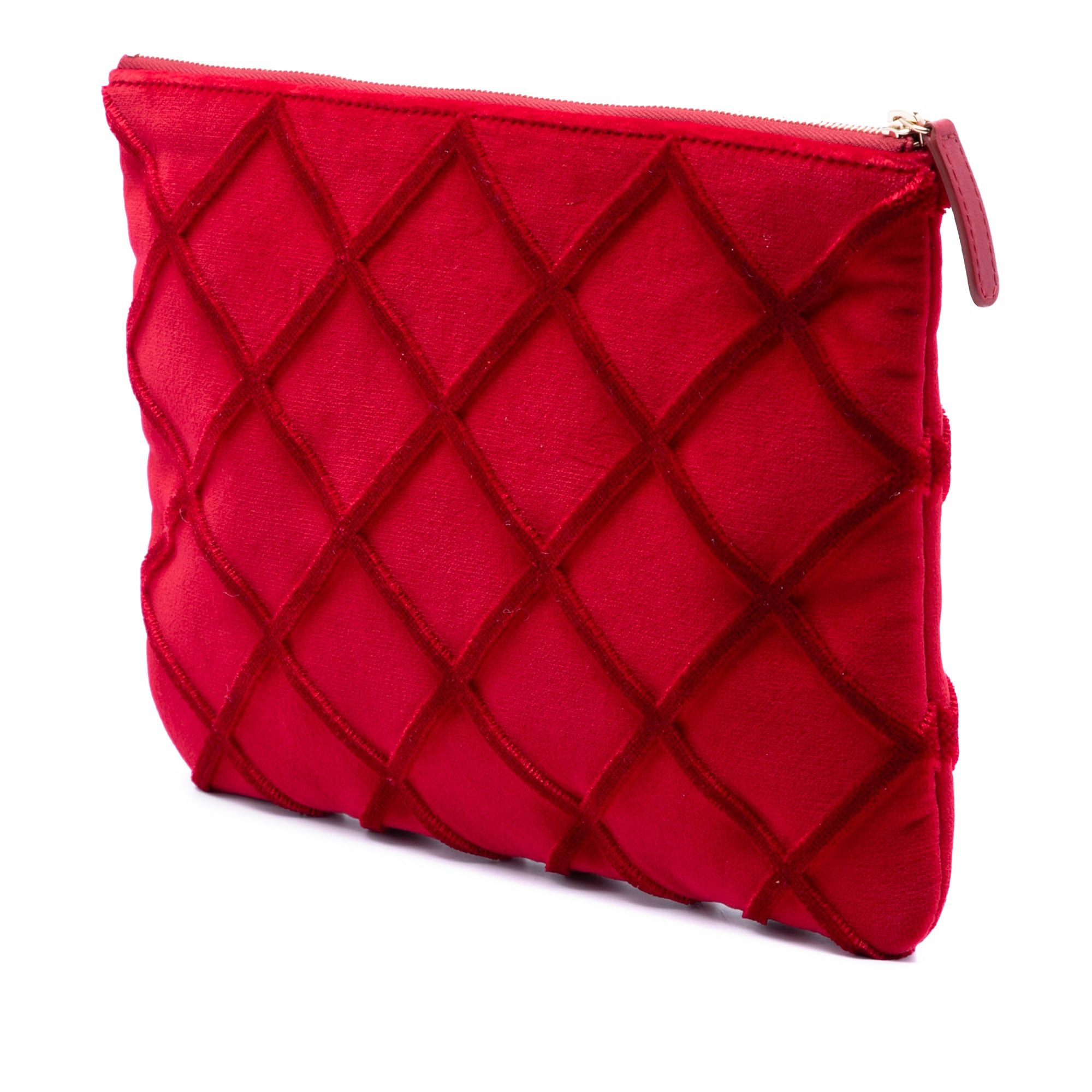 Chanel CC Quilted Velvet O Case Clutch Size ONE SIZE - 2 Thumbnail