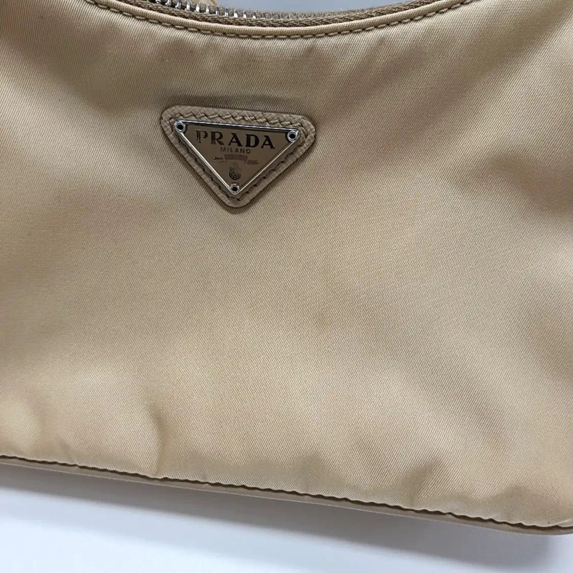 Prada PRADA Re-Edition 2005 khaki nylon logo shoulder bag crossbody bag silver hardwar Size ONE SIZE - 9 Thumbnail