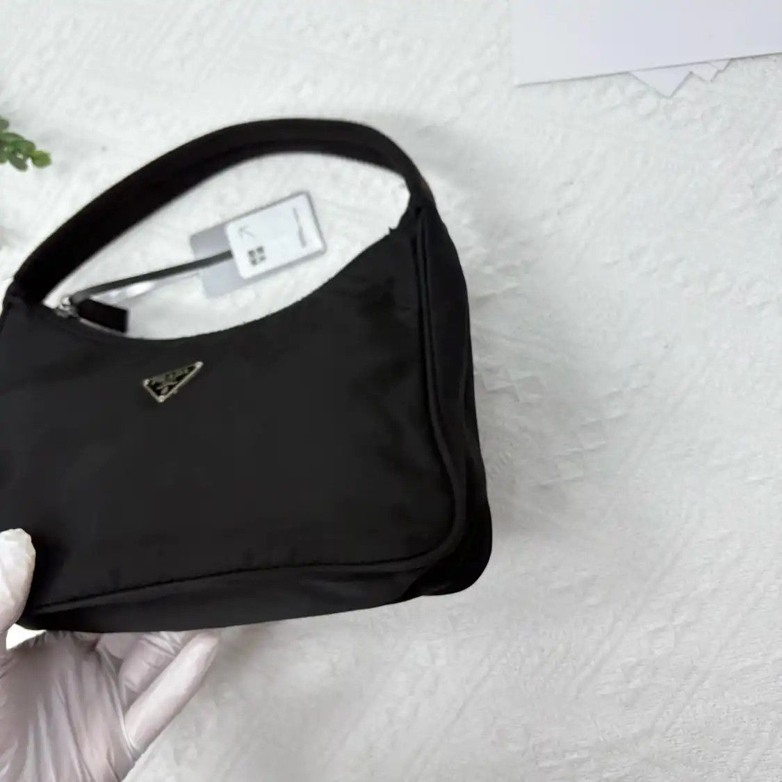 Prada PRADA Re-Edition 2000 mini black nylon logo handbag Size ONE SIZE - 3 Thumbnail