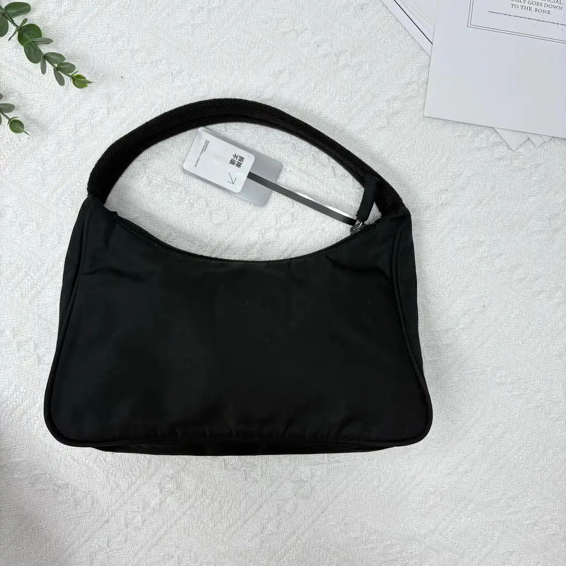 Prada PRADA Re-Edition 2000 mini black nylon logo handbag Size ONE SIZE - 2 Thumbnail