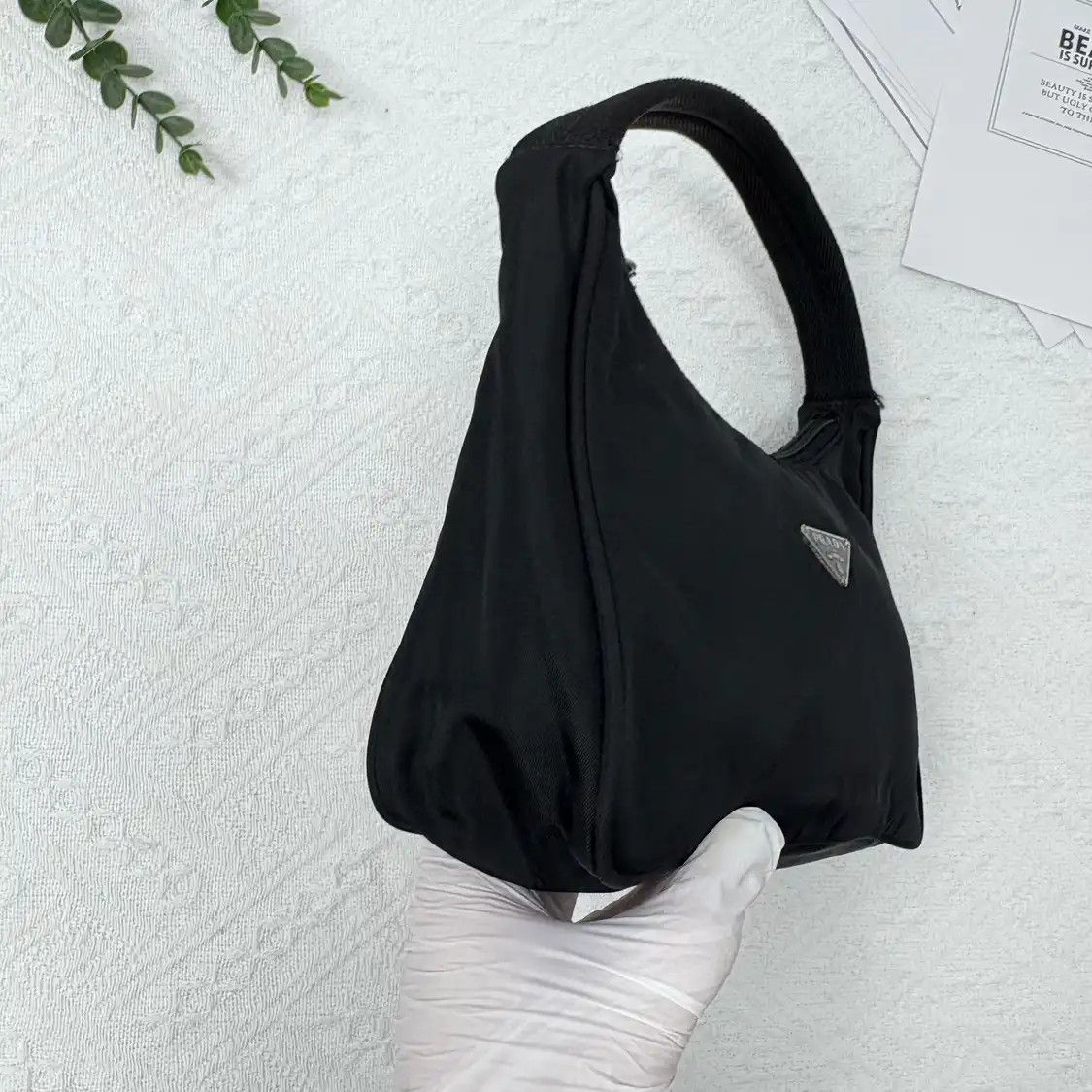 Prada PRADA Re-Edition 2000 mini black nylon logo handbag Size ONE SIZE - 4 Thumbnail