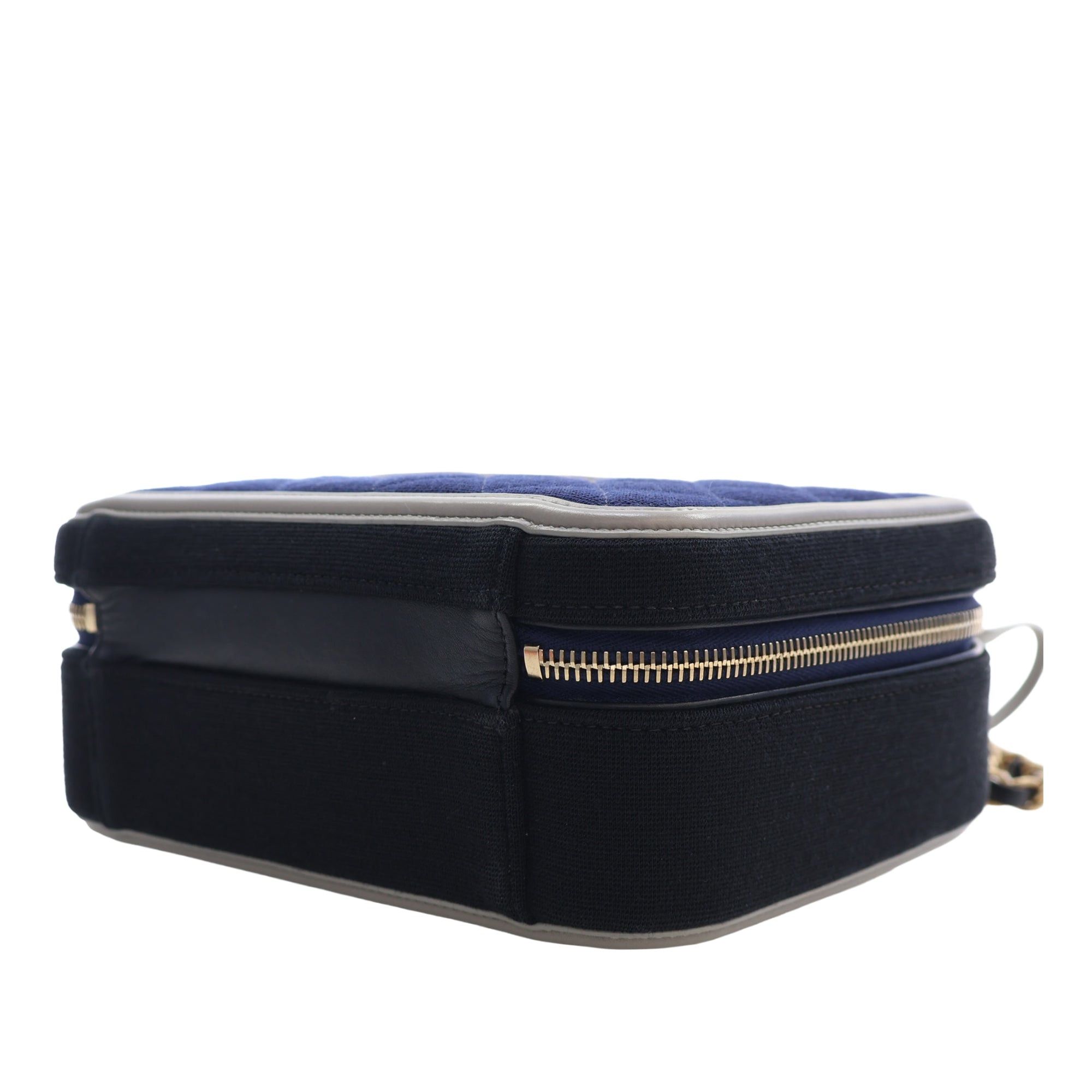 Chanel Tricolor Jersey CC Filigree Vanity Case Size ONE SIZE - 13 Thumbnail